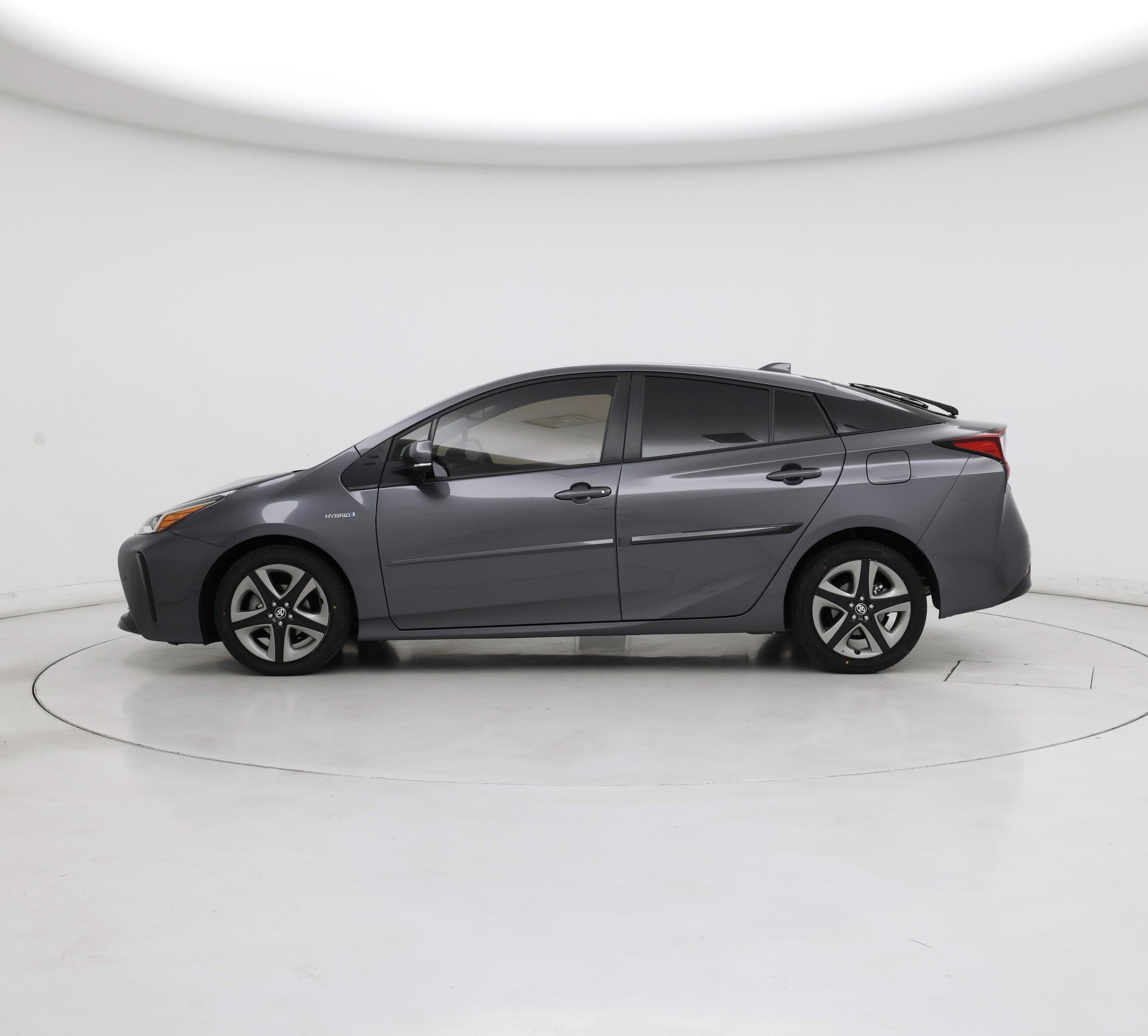 Thumbnail: 2021 Toyota Prius - 3