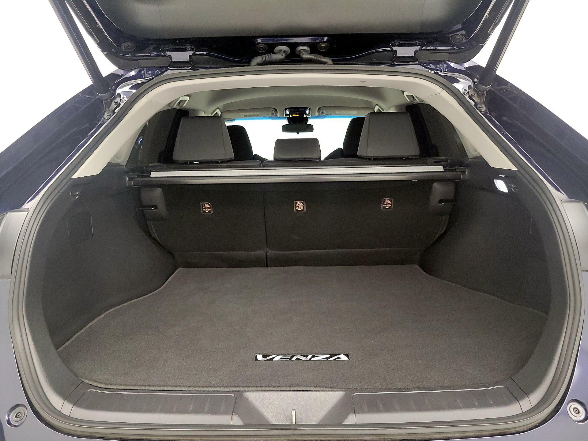 Thumbnail: 2022 Toyota Venza - 20