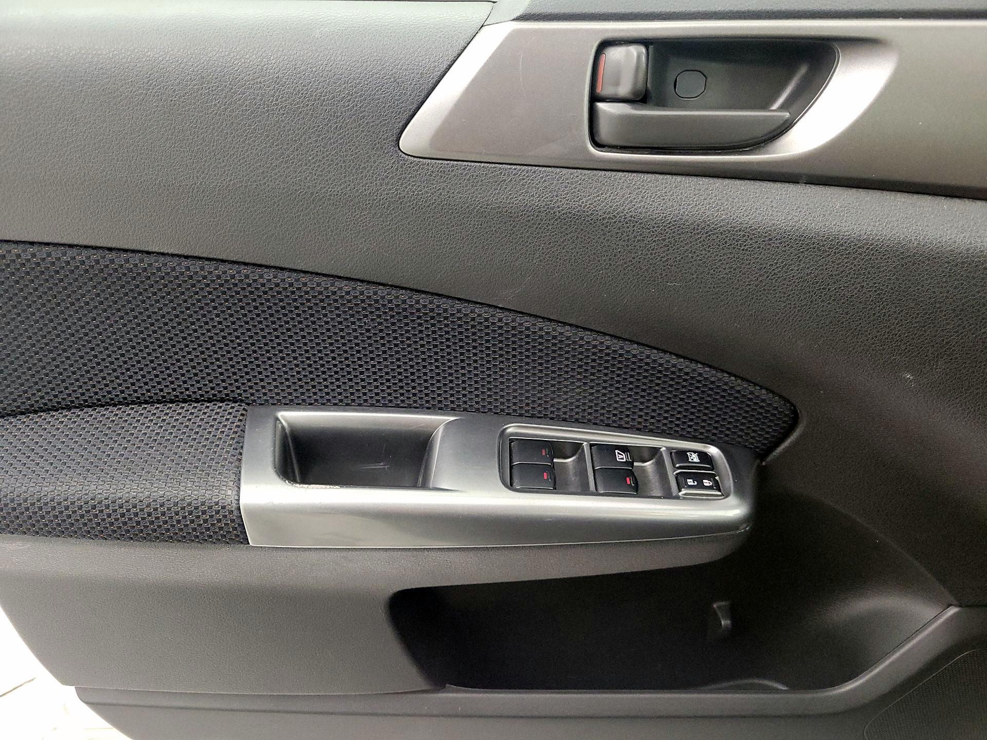 Thumbnail: 2013 Subaru Forester - 12