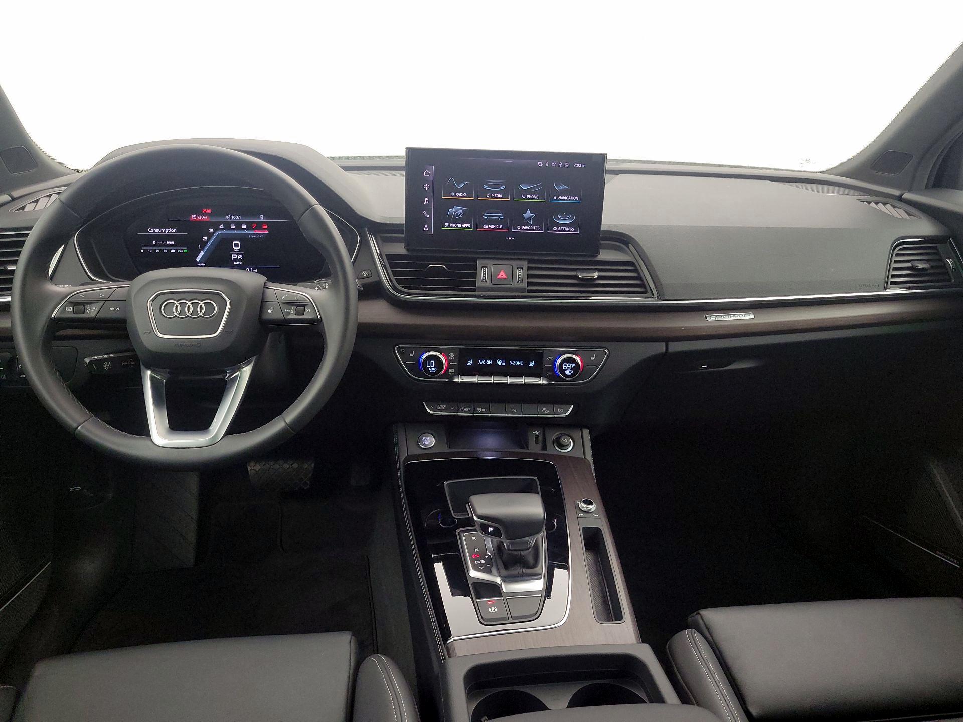 Thumbnail: 2023 Audi Q5 - 9
