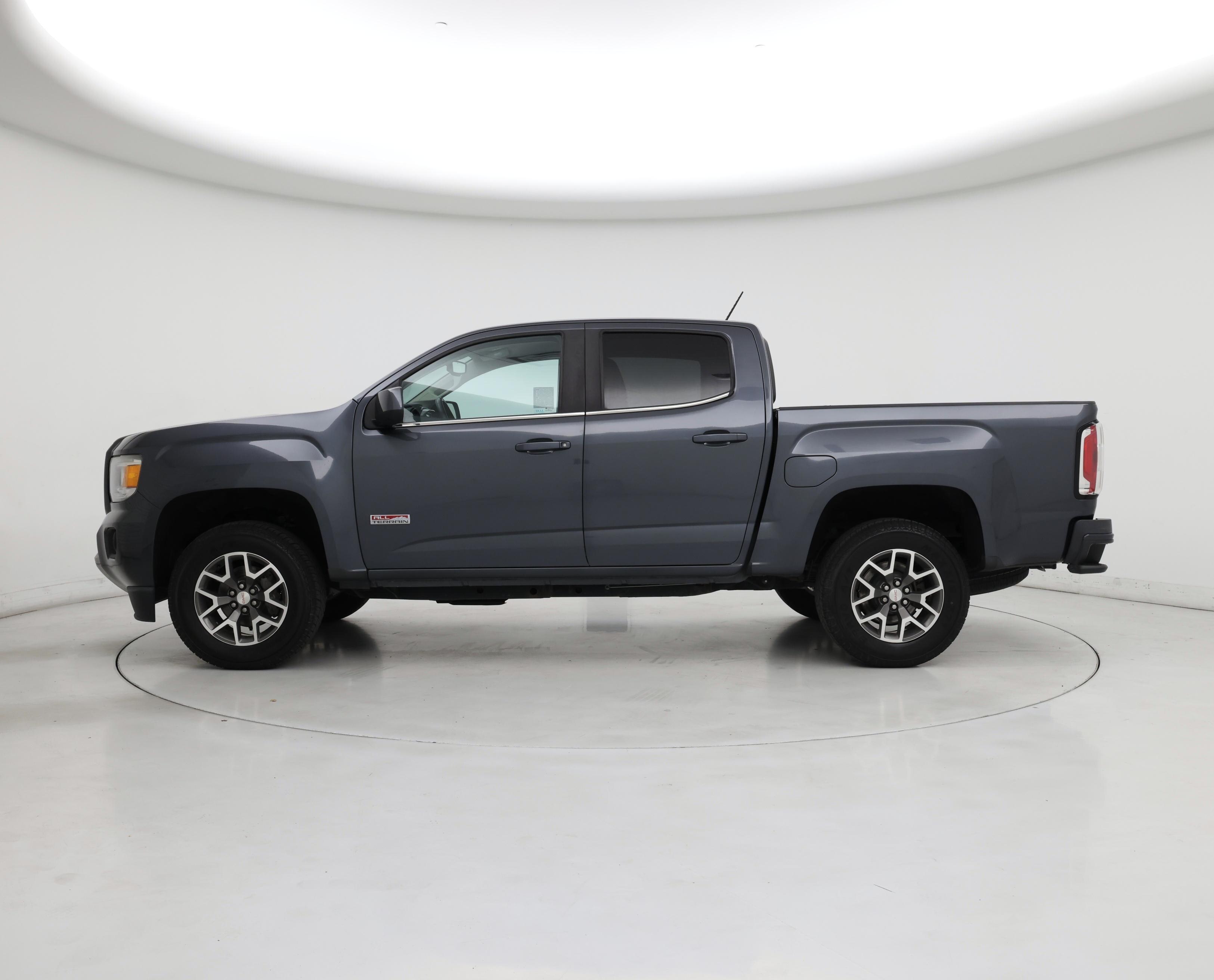 Thumbnail: 2016 GMC Canyon - 3
