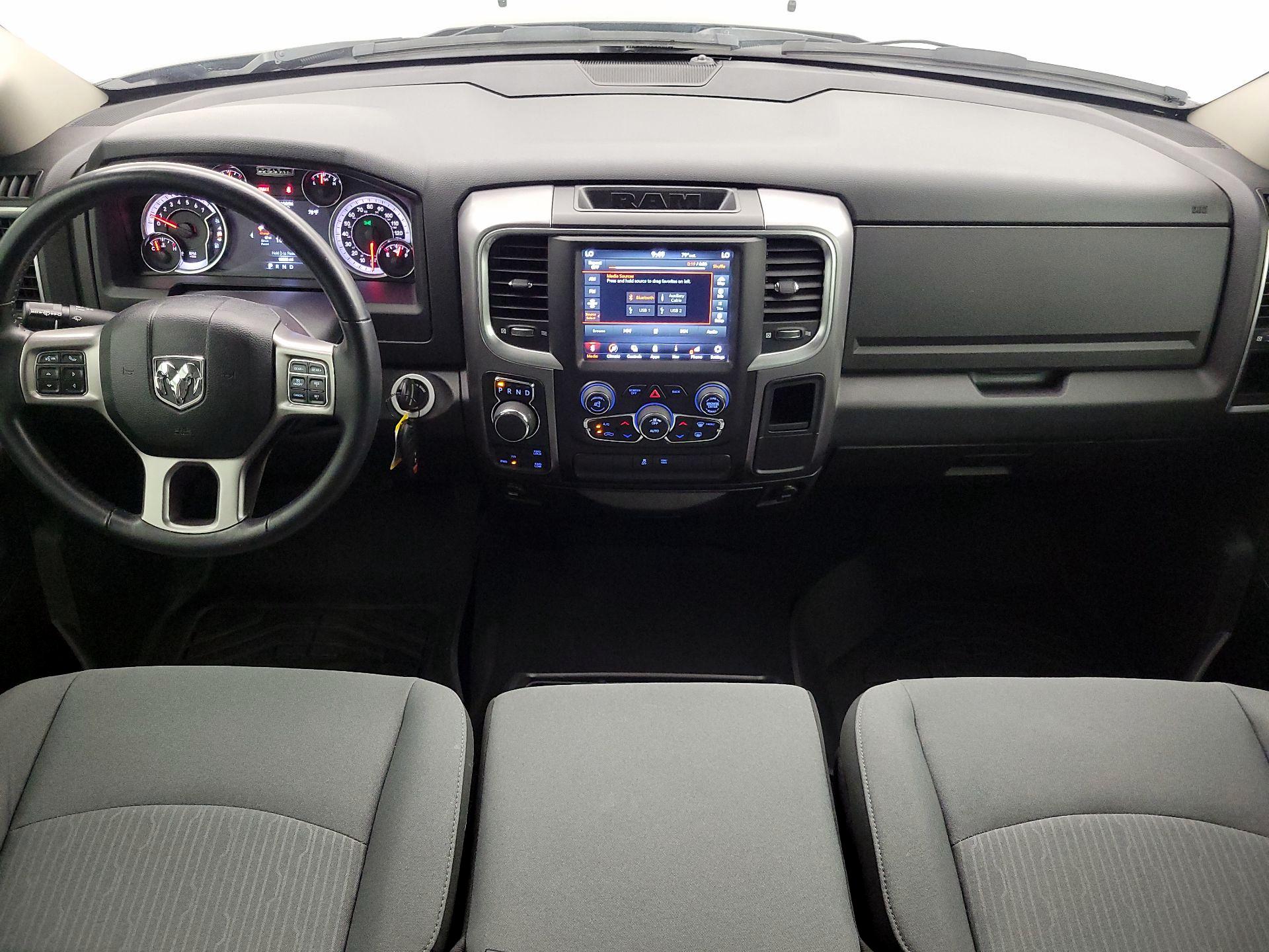 Thumbnail: 2021 RAM 1500 Classic - 9