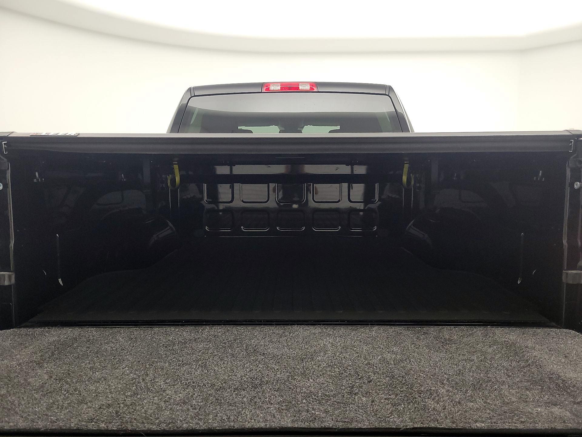 Thumbnail: 2021 RAM 1500 Classic - 19