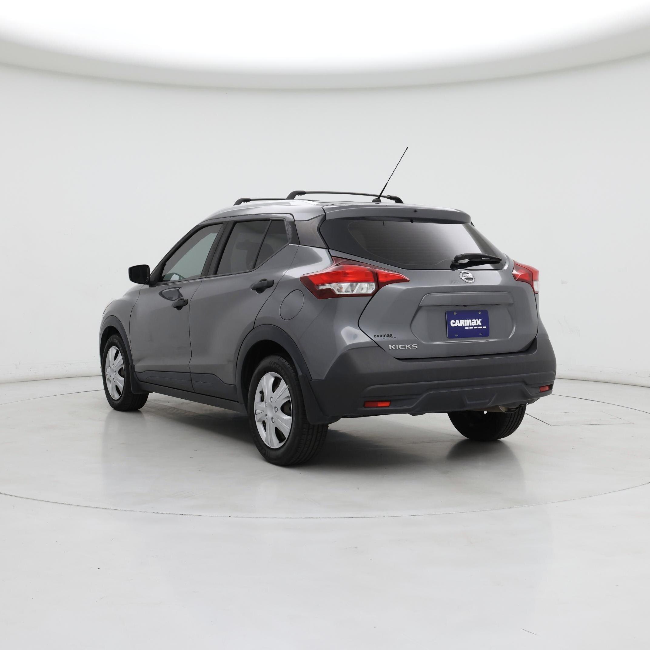 Thumbnail: 2019 Nissan Kicks - 2