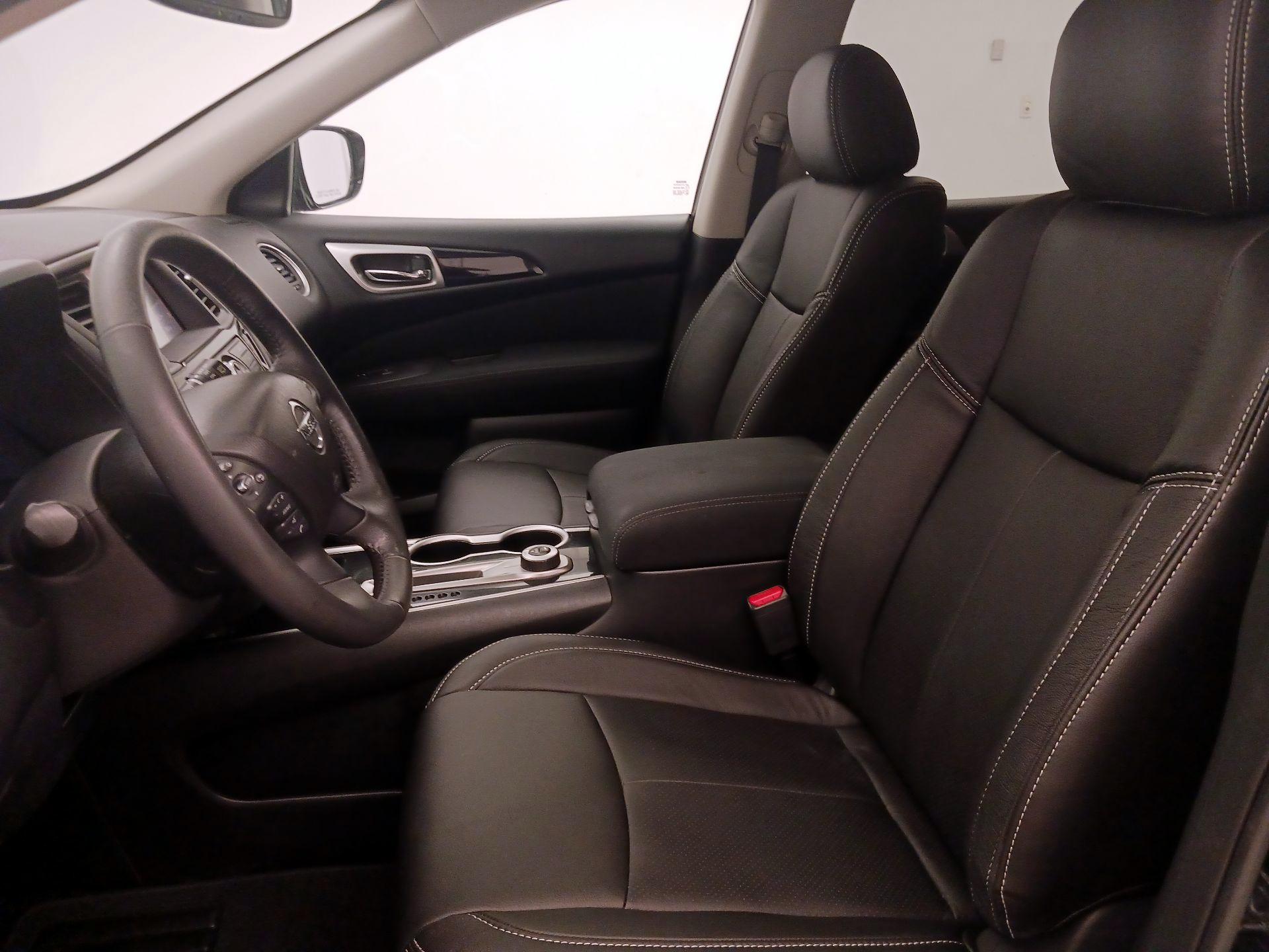 Thumbnail: 2017 Nissan Pathfinder - 11