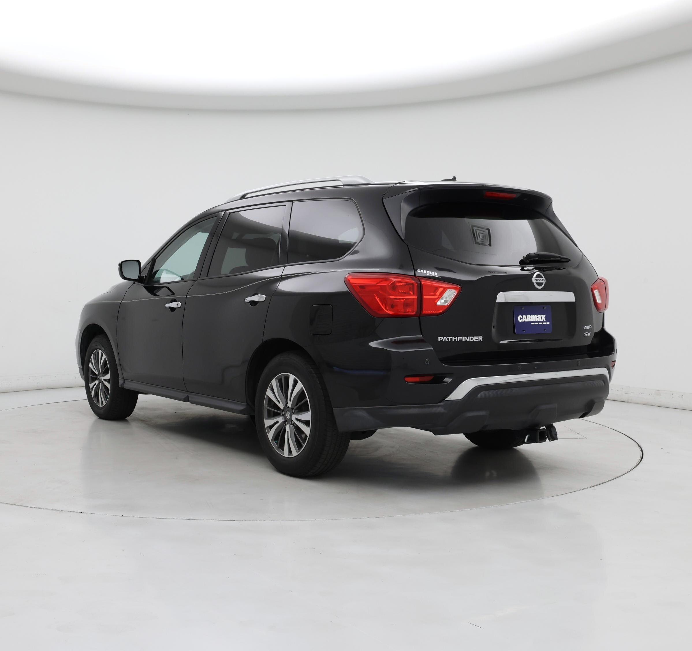 Thumbnail: 2017 Nissan Pathfinder - 2