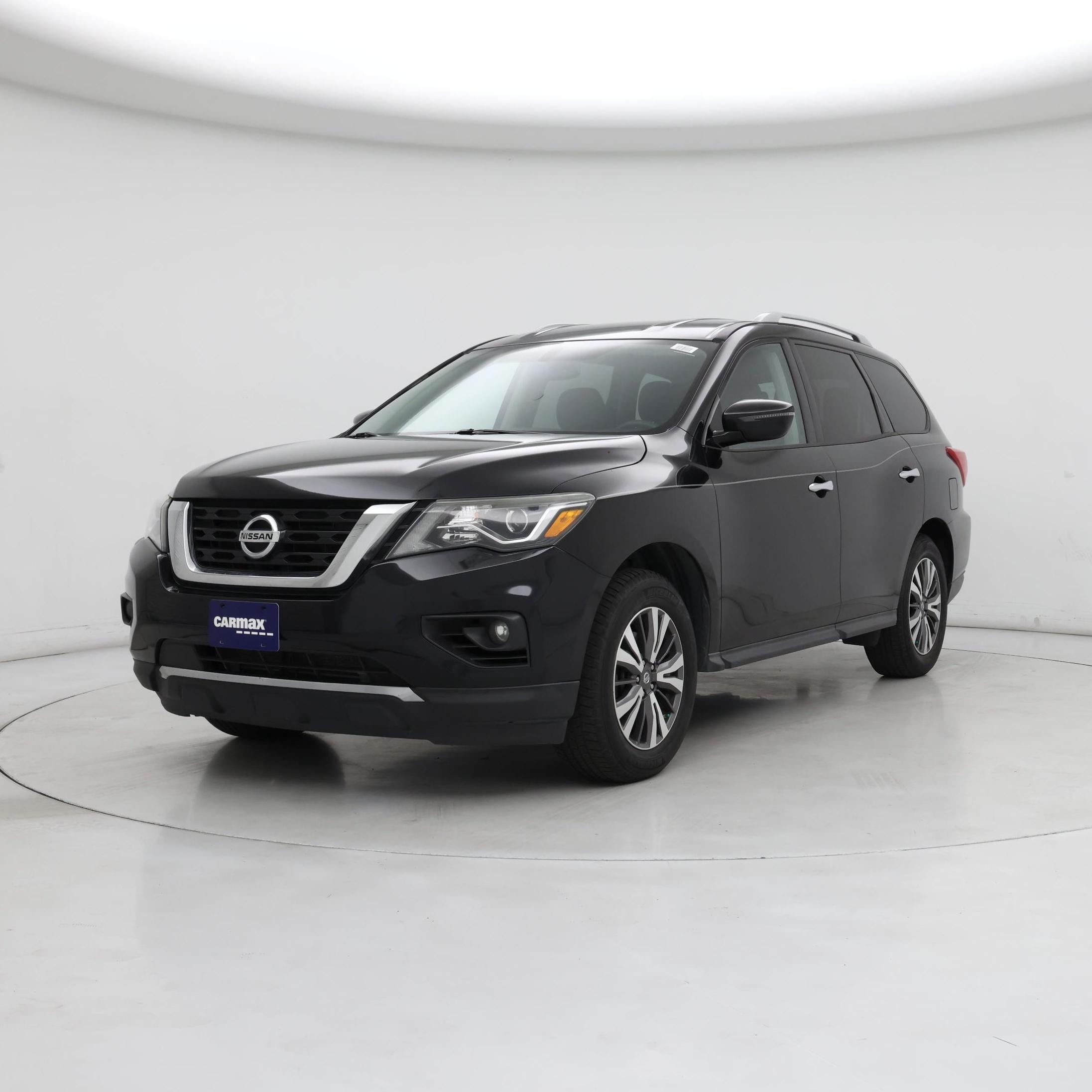 Thumbnail: 2017 Nissan Pathfinder - 4