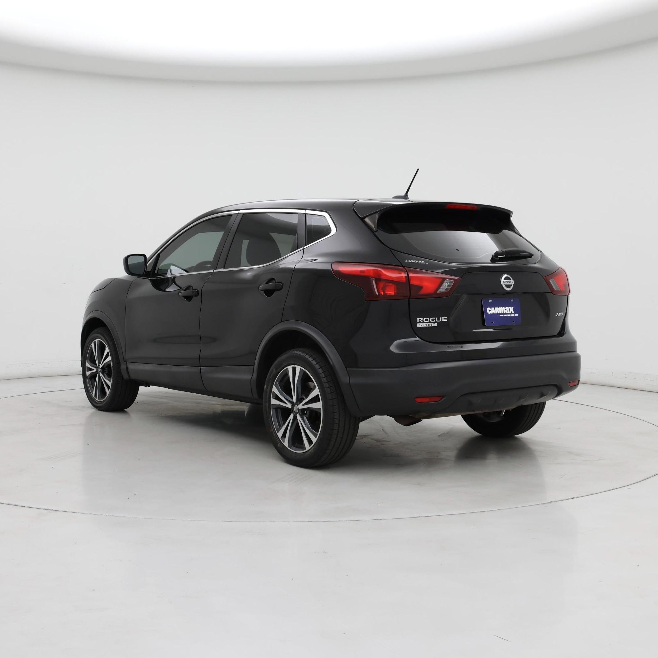 Thumbnail: 2018 Nissan Rogue Sport - 2