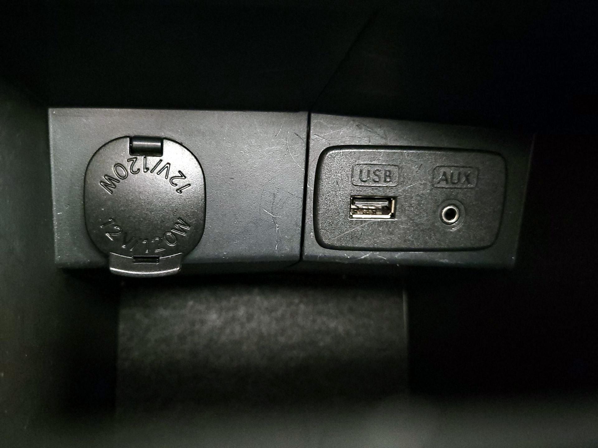 Thumbnail: 2014 Subaru Forester - 18