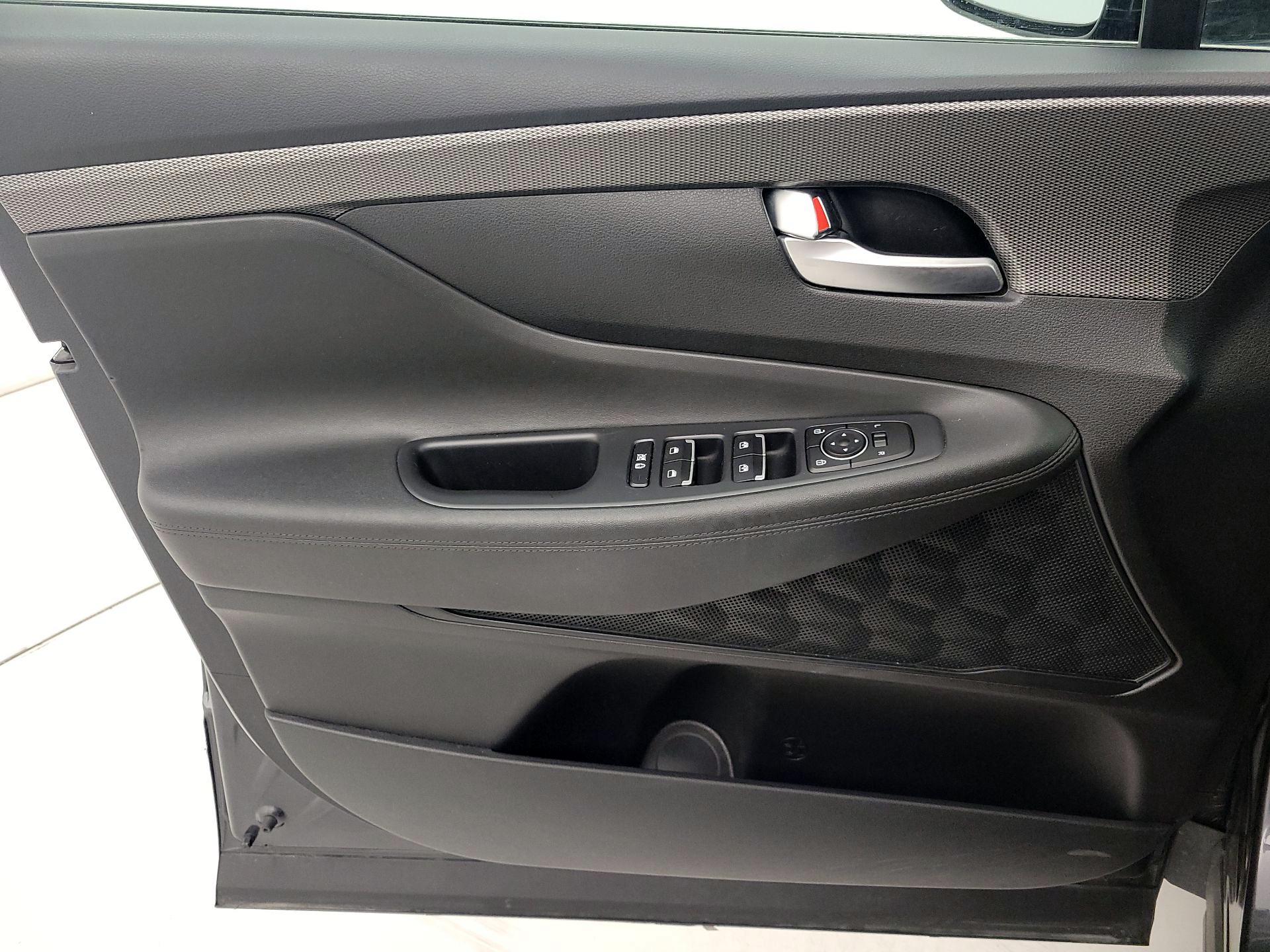 Thumbnail: 2020 Hyundai Santa Fe - 12