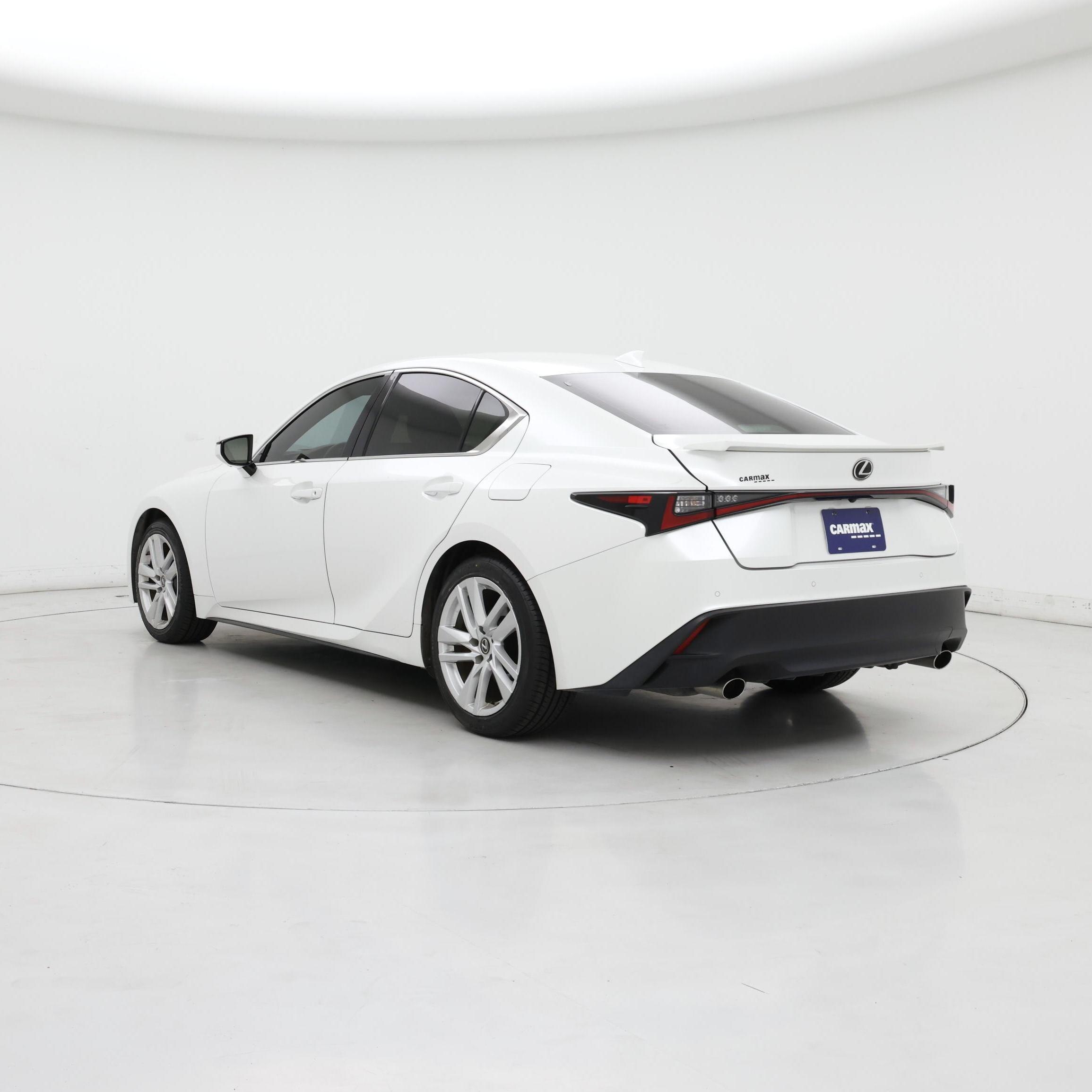 Thumbnail: 2021 Lexus IS - 2