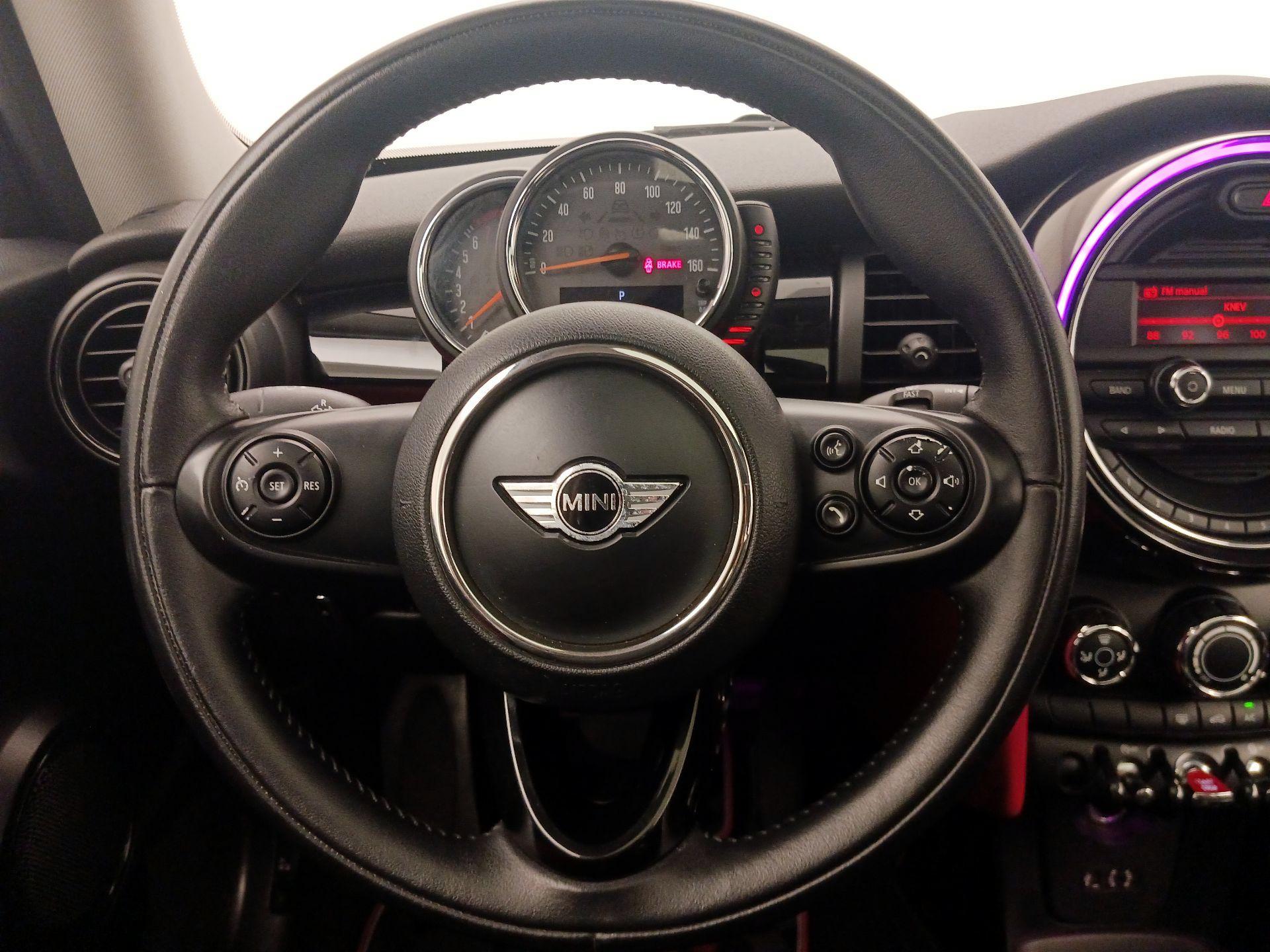 Thumbnail: 2014 MINI Cooper Hardtop - 10