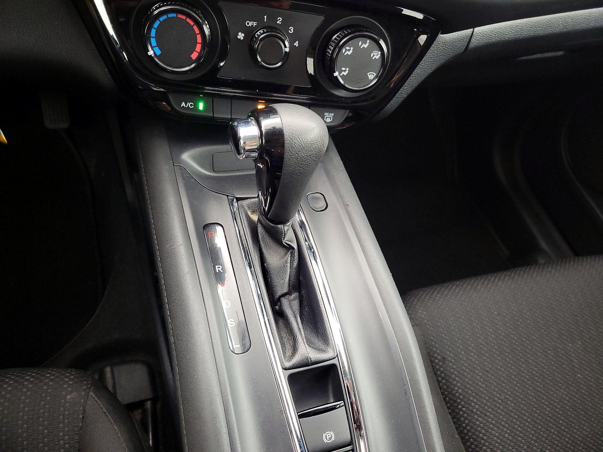 Thumbnail: 2018 Honda HR-V - 17