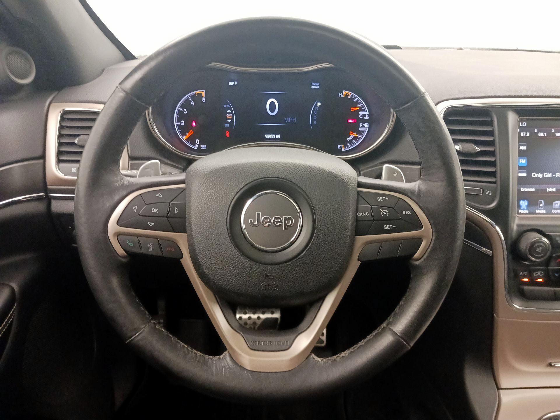 Thumbnail: 2015 Jeep Grand Cherokee - 10