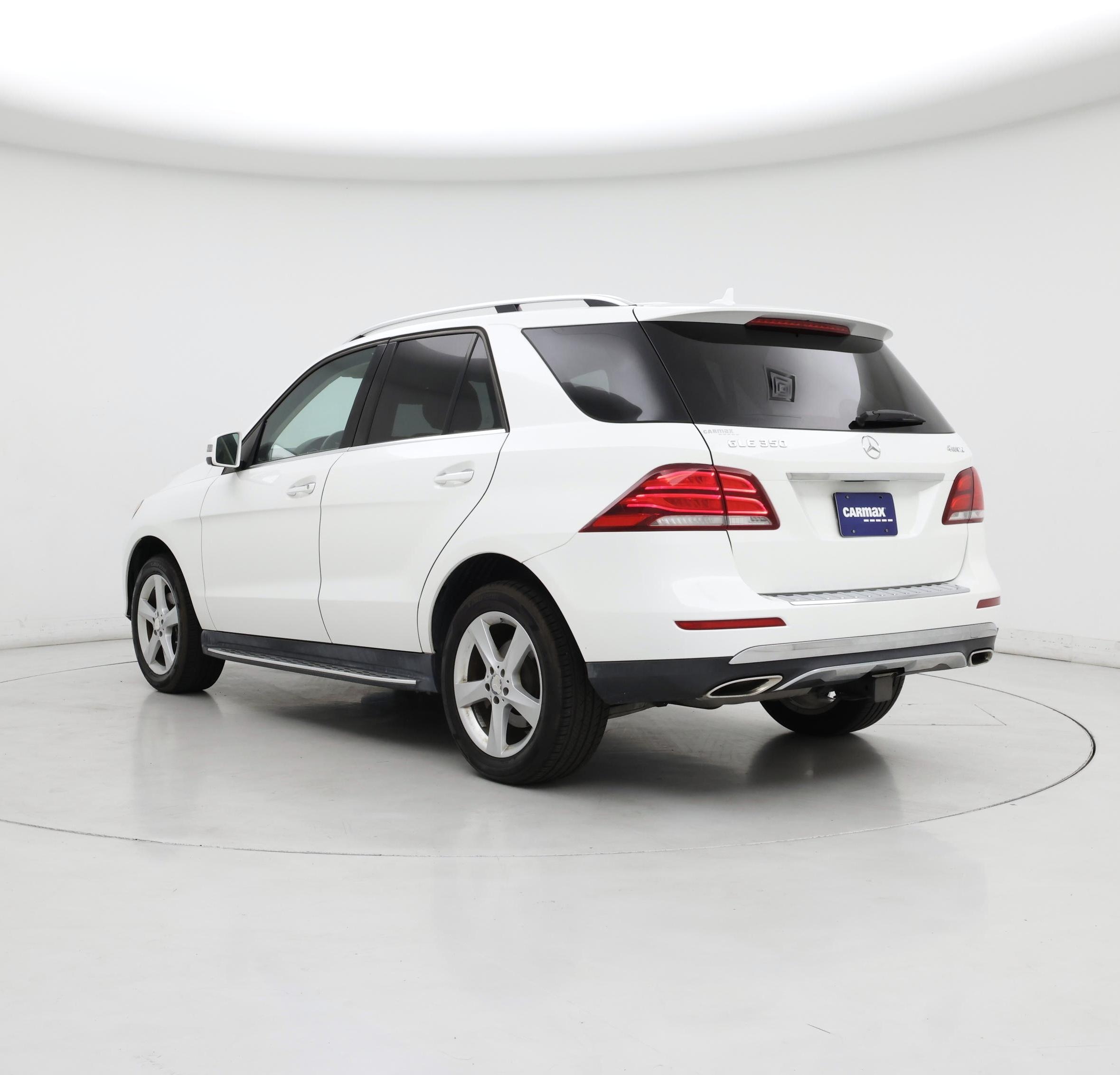 Thumbnail: 2016 Mercedes-Benz GLE - 2