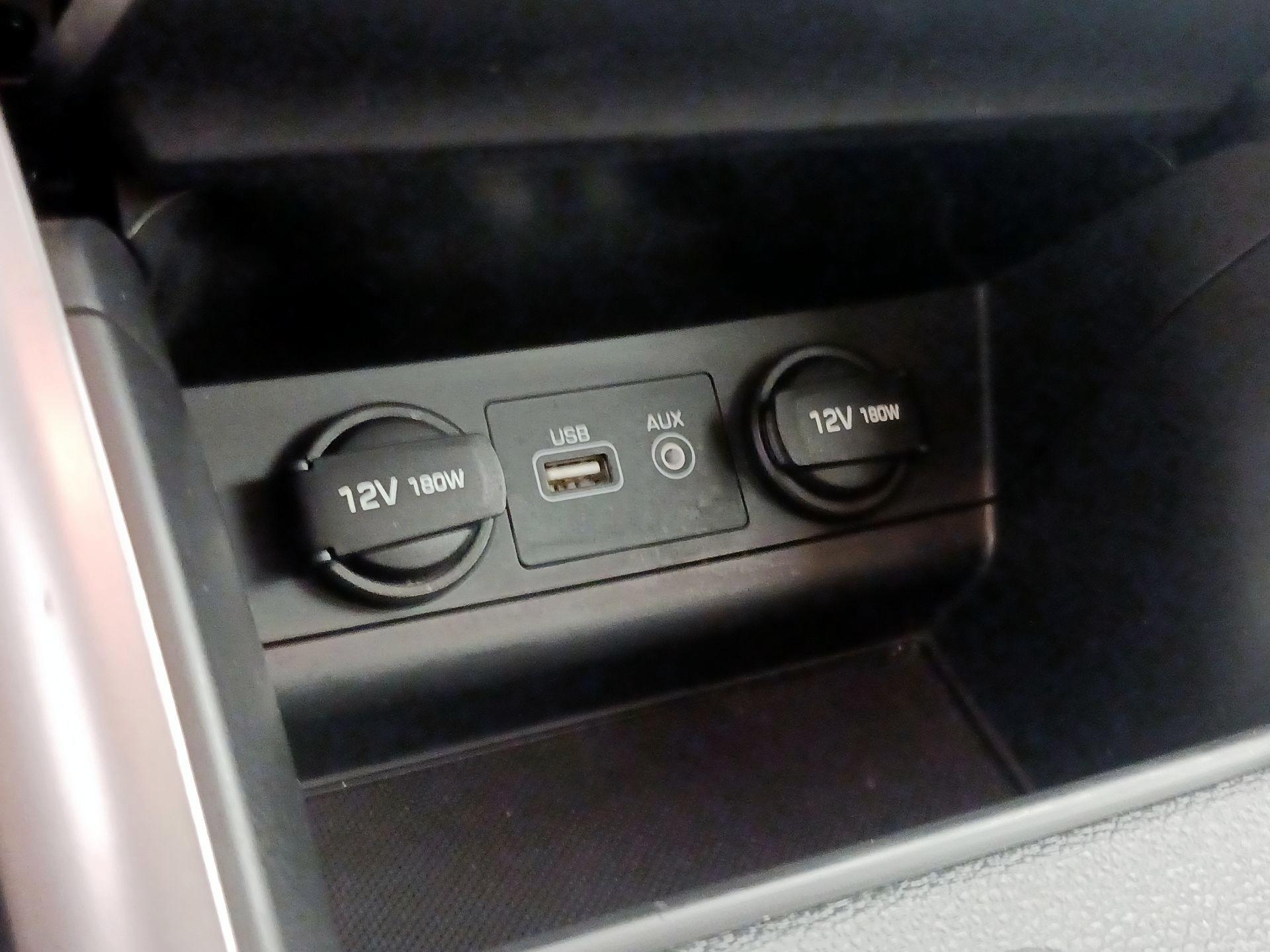 Thumbnail: 2016 Hyundai Sonata - 18