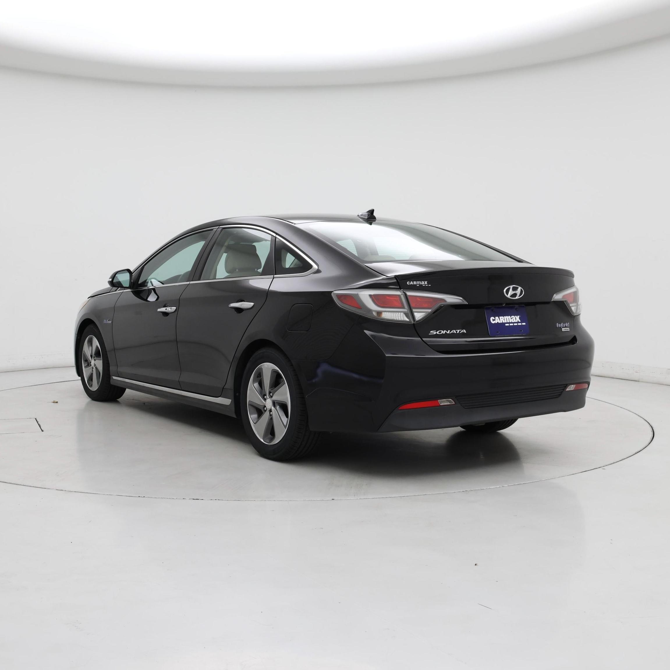 Thumbnail: 2016 Hyundai Sonata - 2