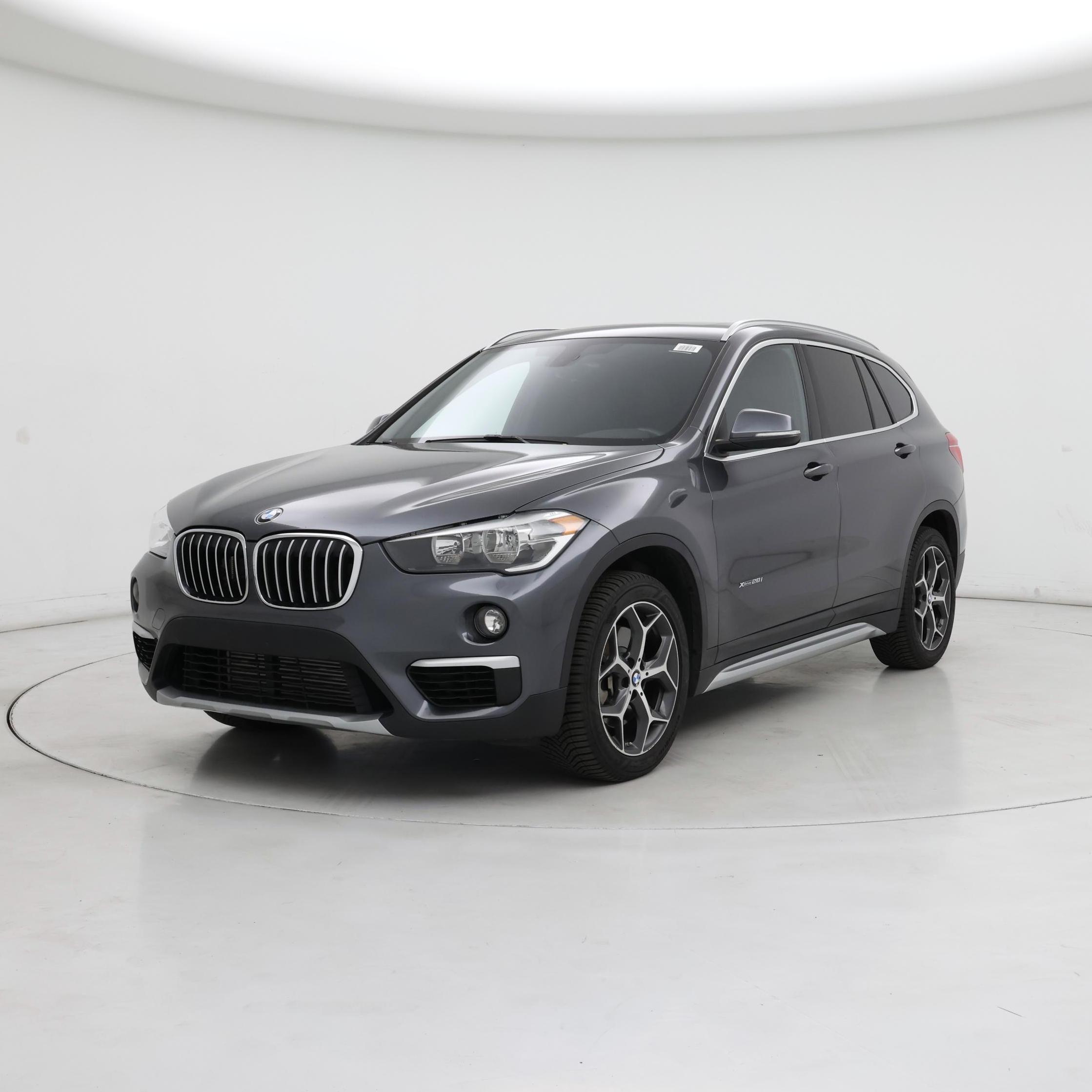 Thumbnail: 2018 BMW X1 - 4