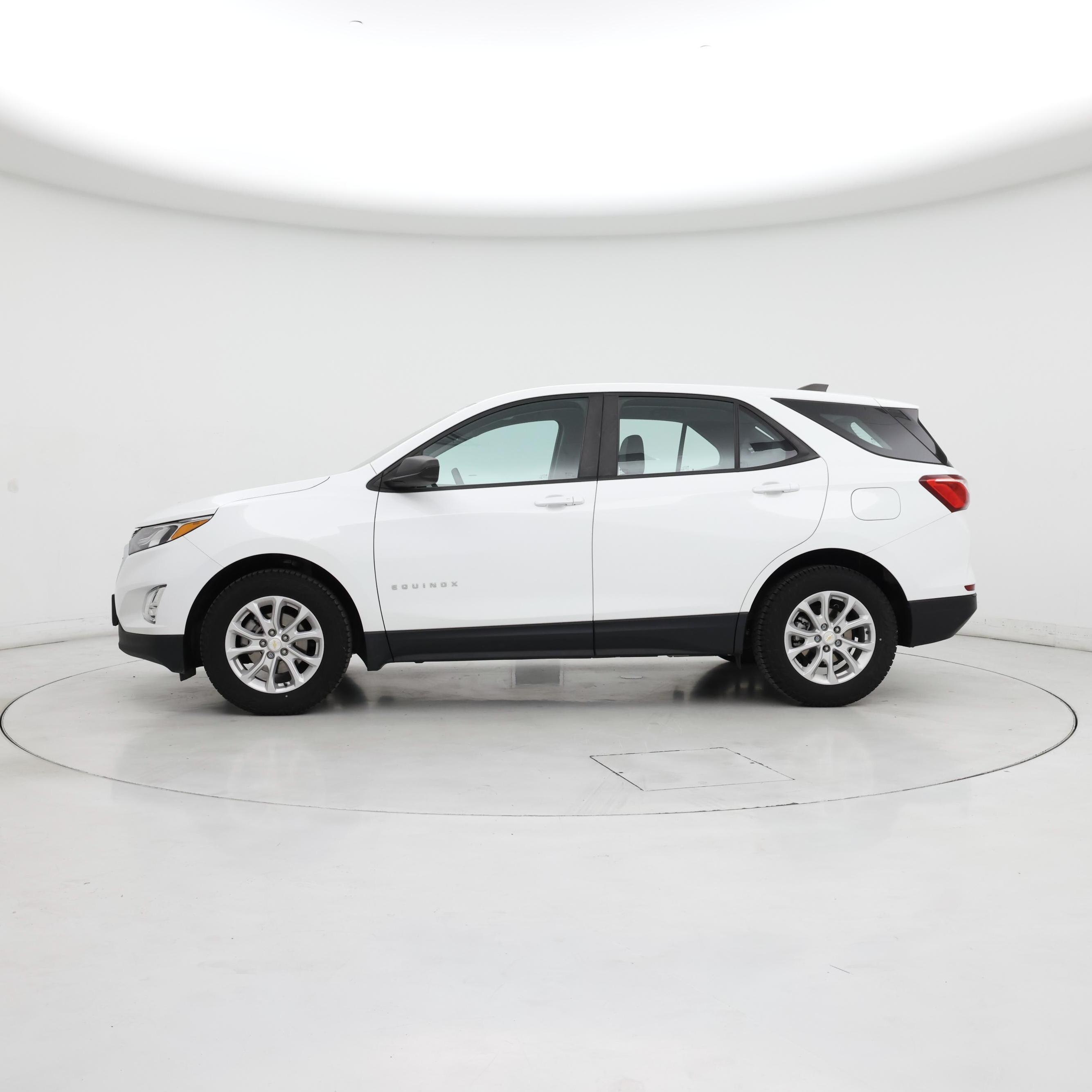 Thumbnail: 2021 Chevrolet Equinox - 3
