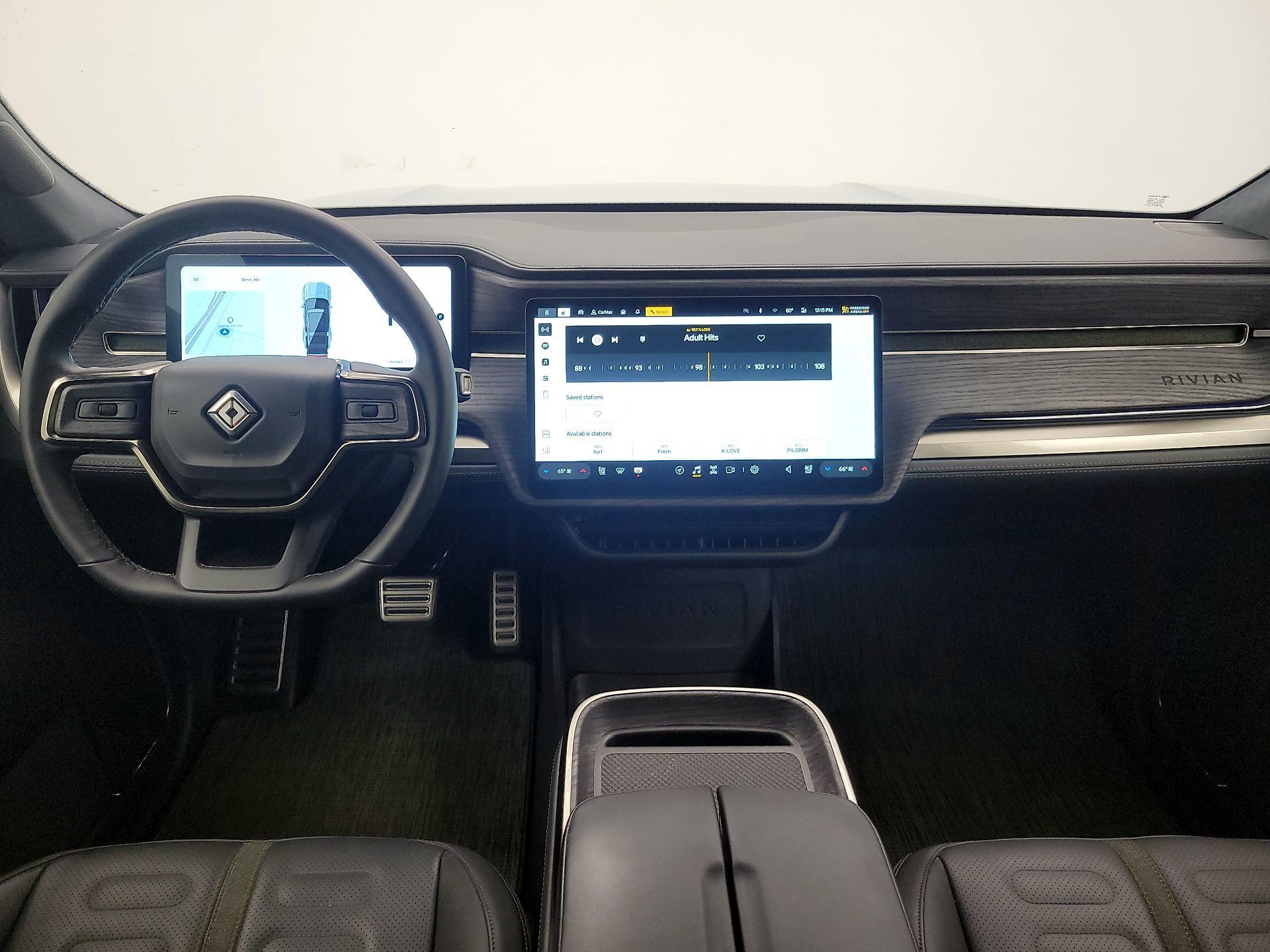 Thumbnail: 2023 Rivian R1S - 9