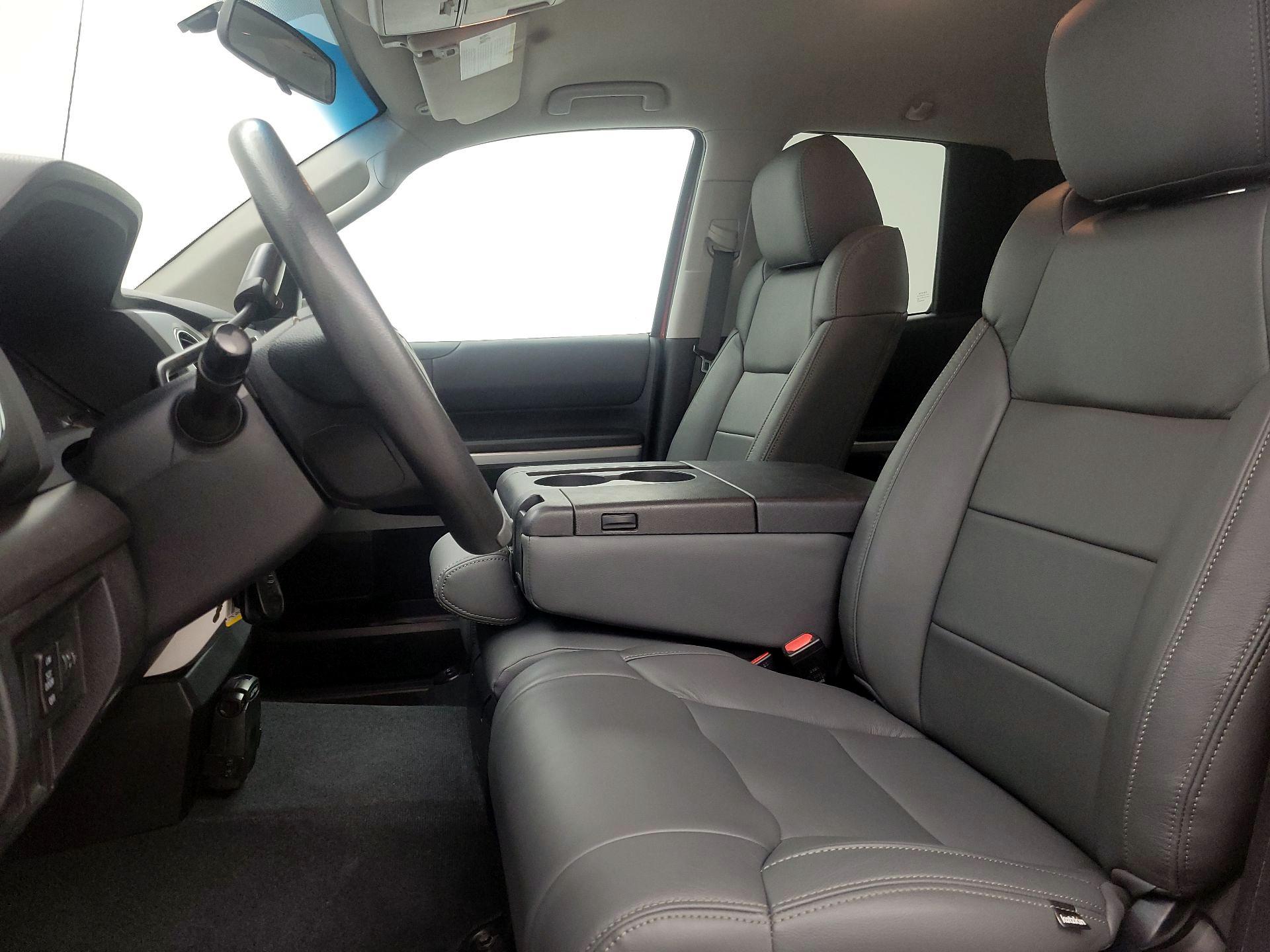 Thumbnail: 2014 Toyota Tundra - 11