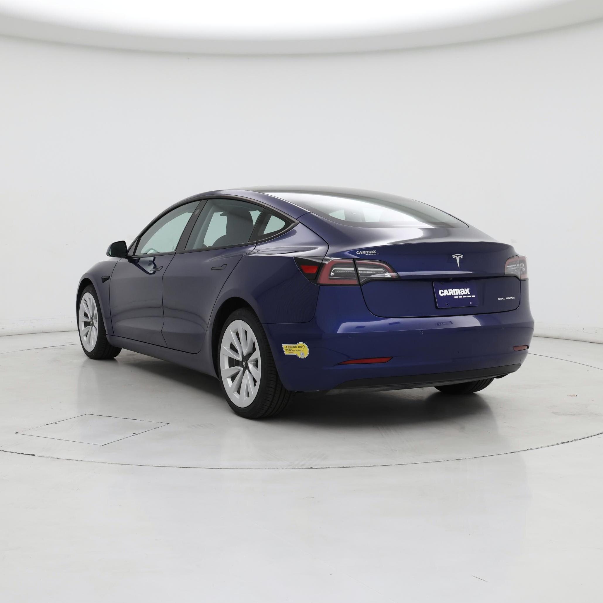 Thumbnail: 2022 Tesla Model 3 - 2