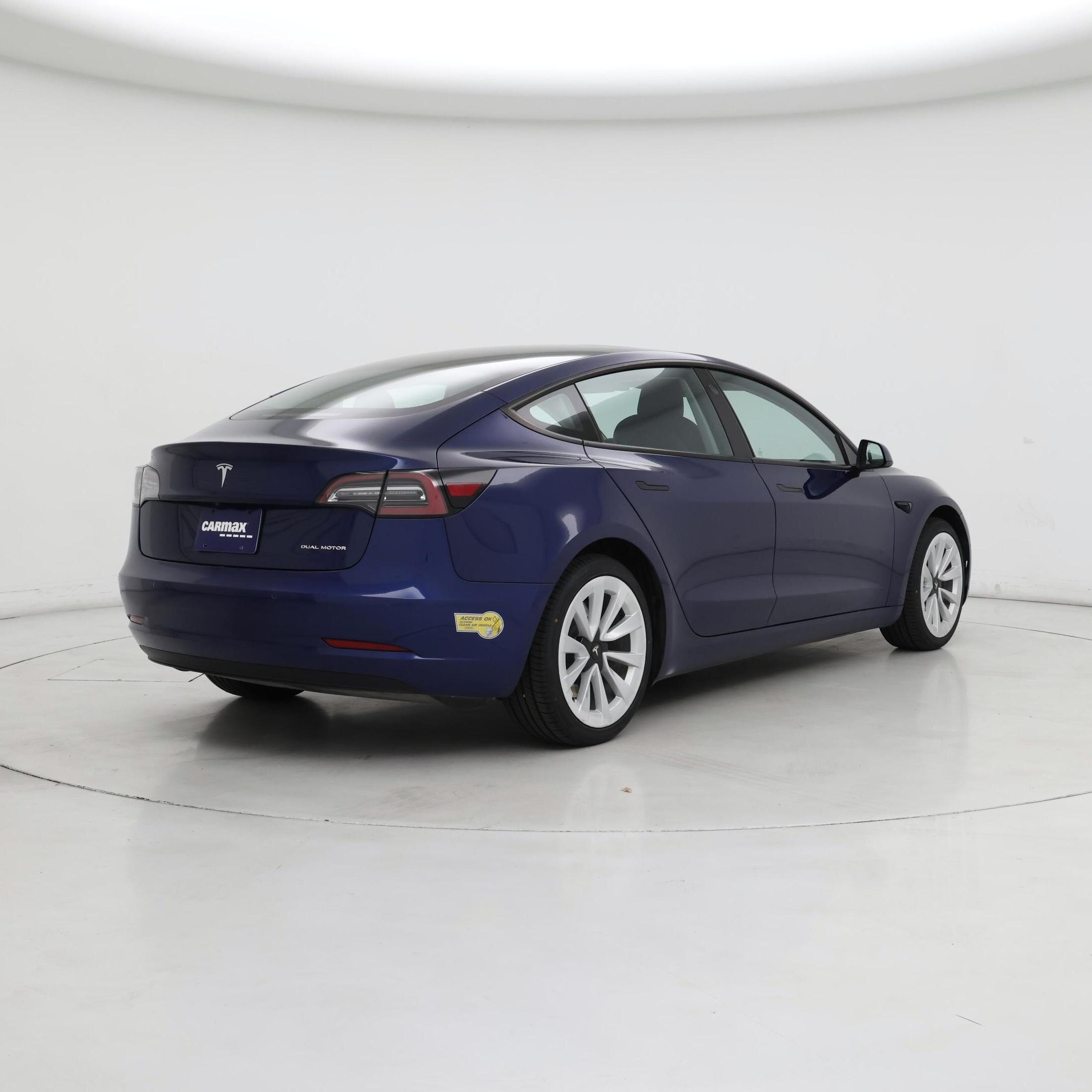 Thumbnail: 2022 Tesla Model 3 - 8