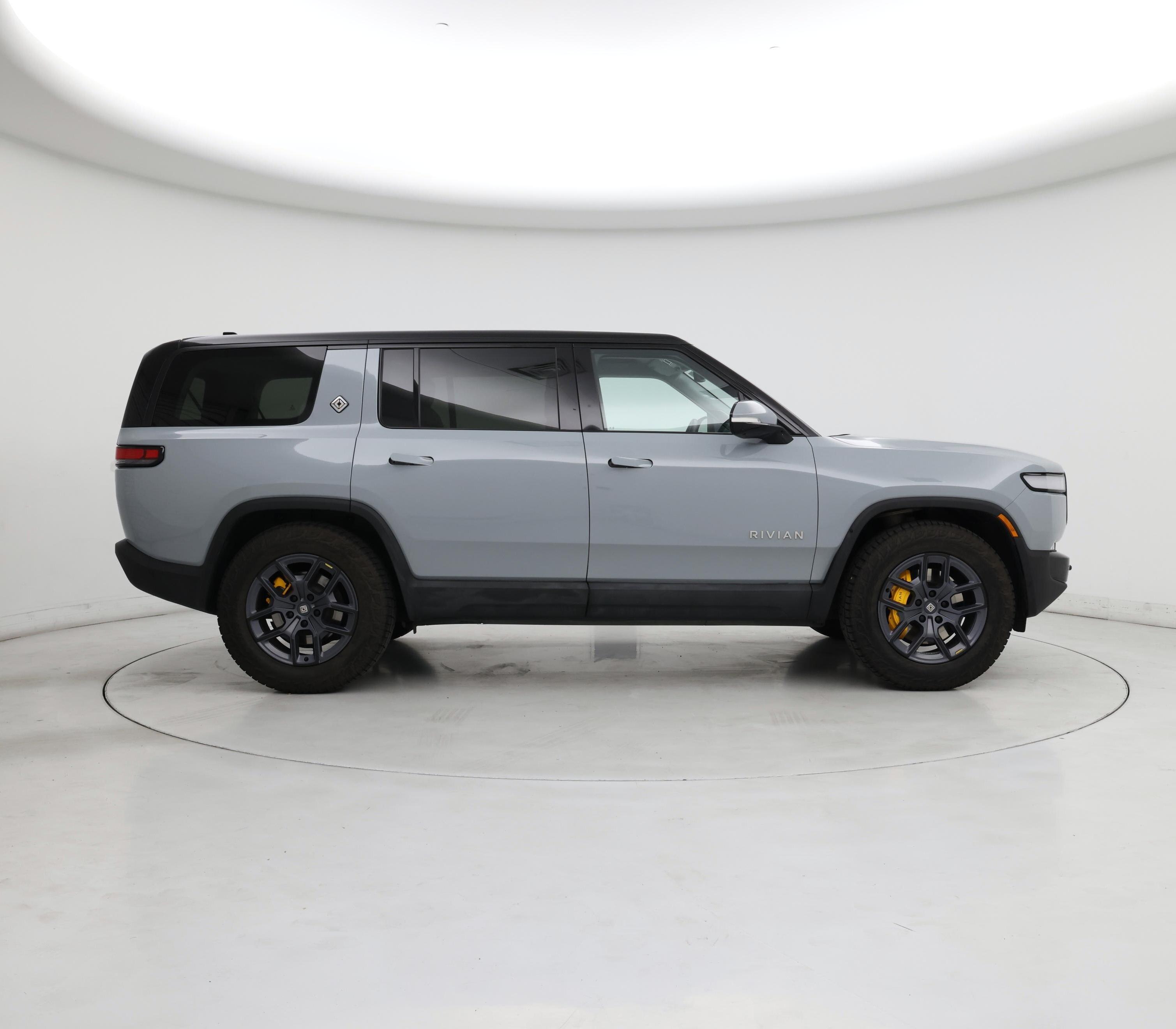 Thumbnail: 2023 Rivian R1S - 7