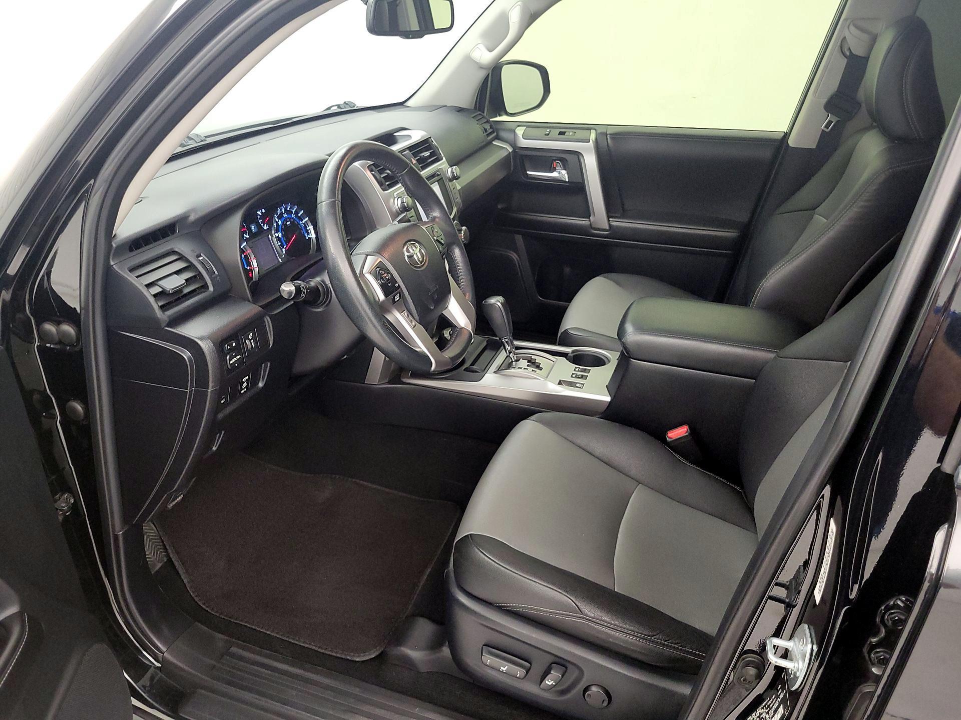 Thumbnail: 2015 Toyota 4Runner - 11