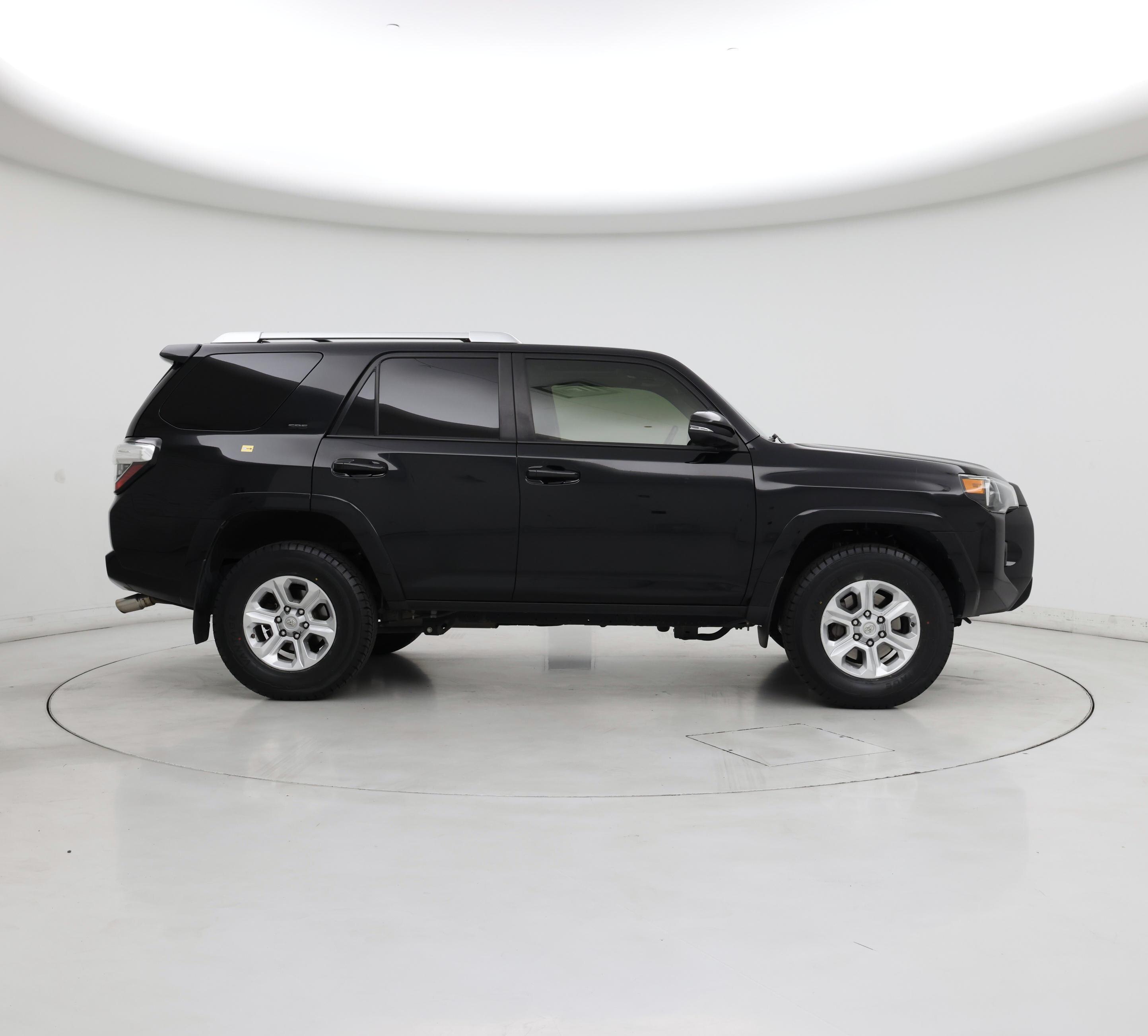 Thumbnail: 2015 Toyota 4Runner - 7