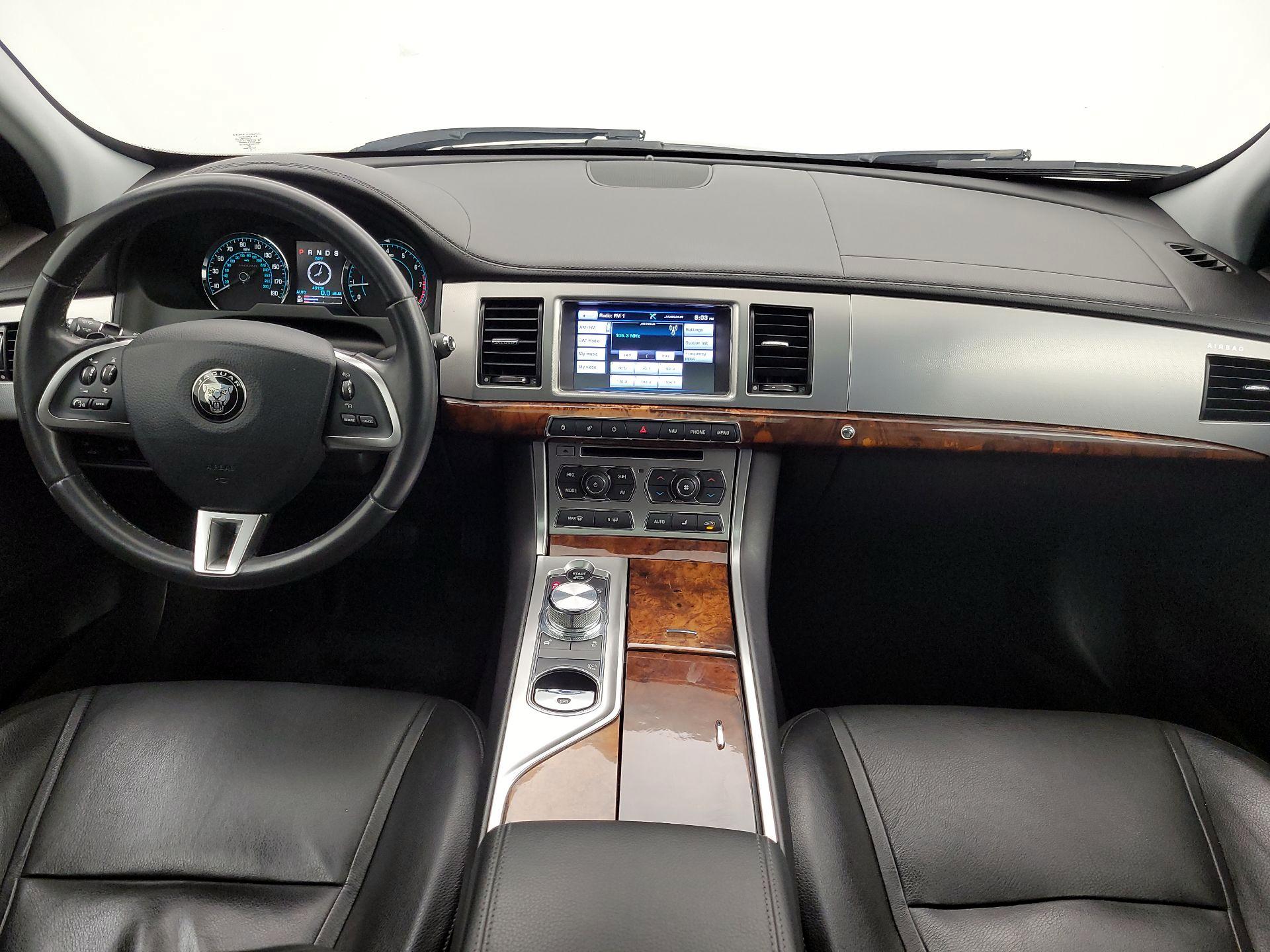 Thumbnail: 2015 Jaguar XF - 9