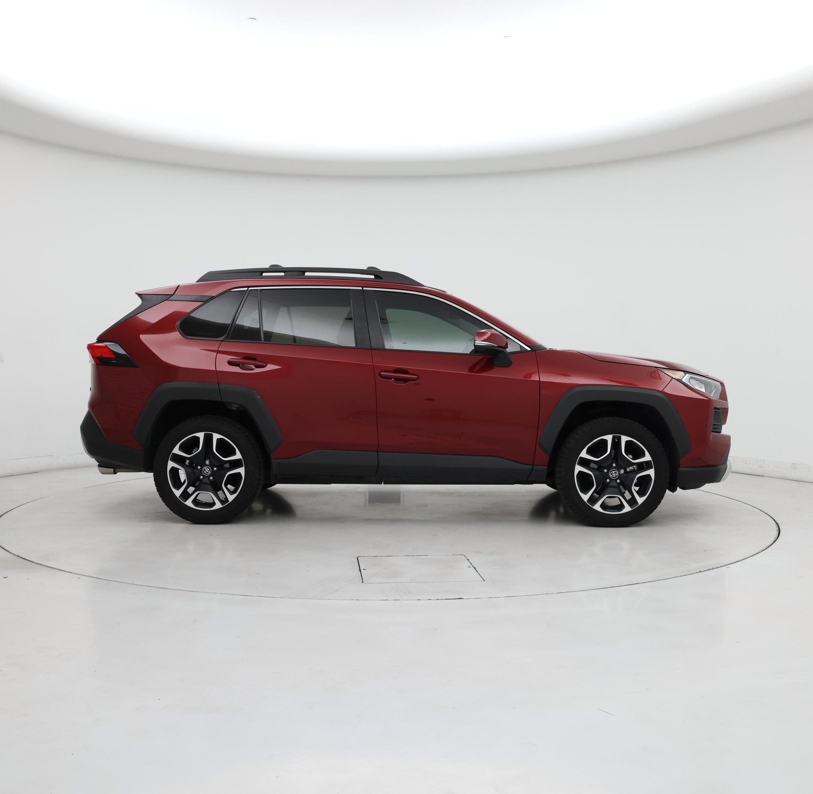 Thumbnail: 2019 Toyota RAV4 - 7