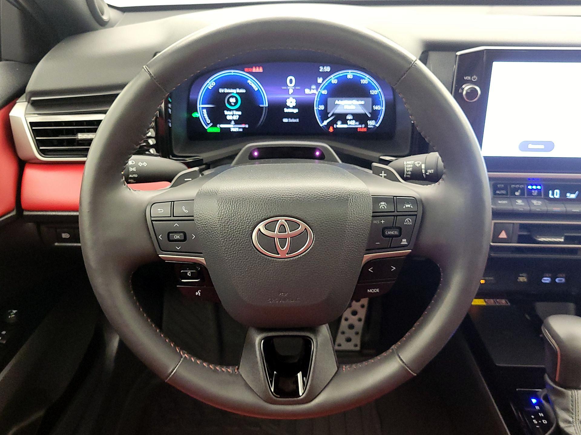 Thumbnail: 2025 Toyota Camry - 10