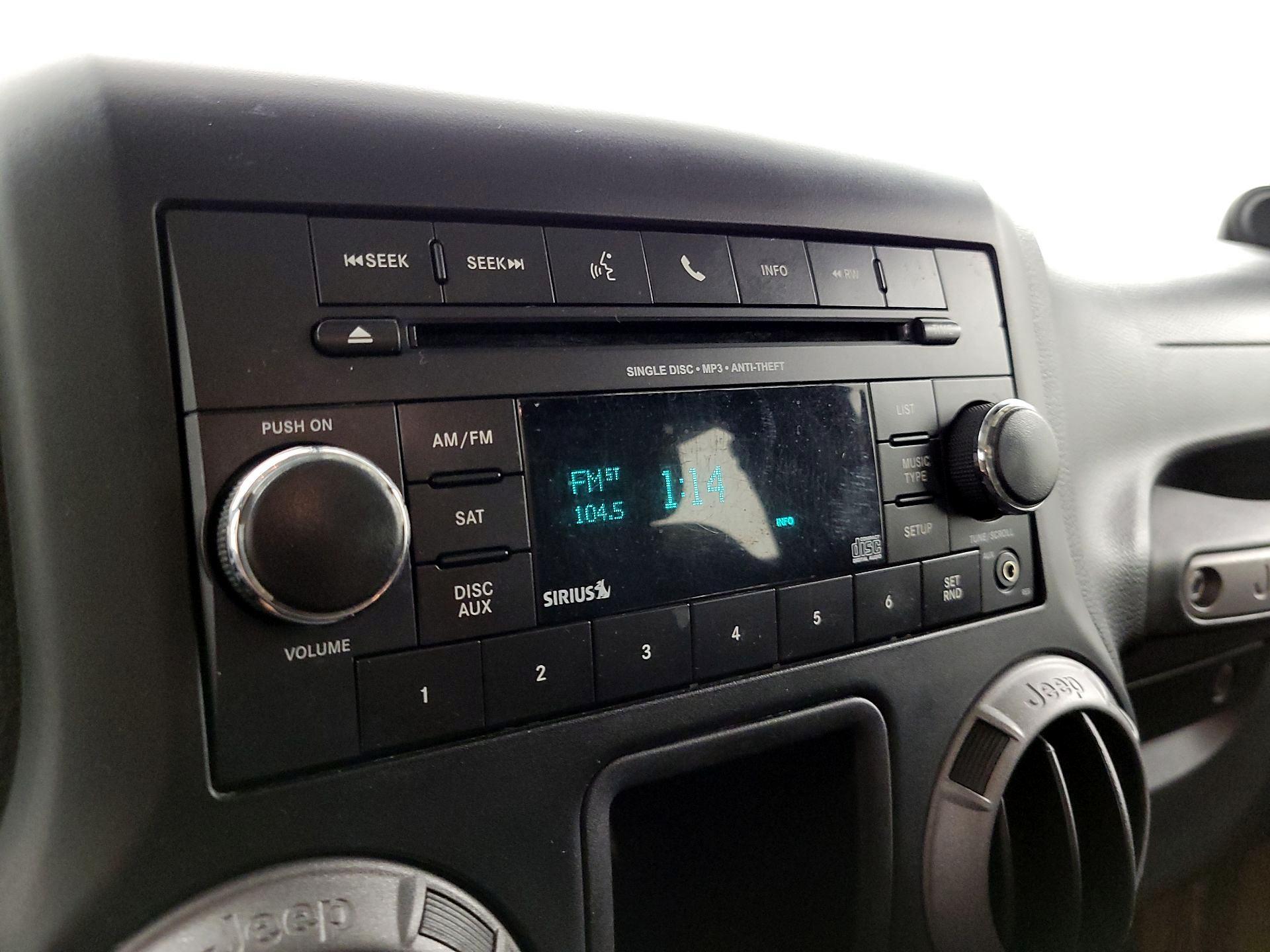 Thumbnail: 2014 Jeep Wrangler - 13