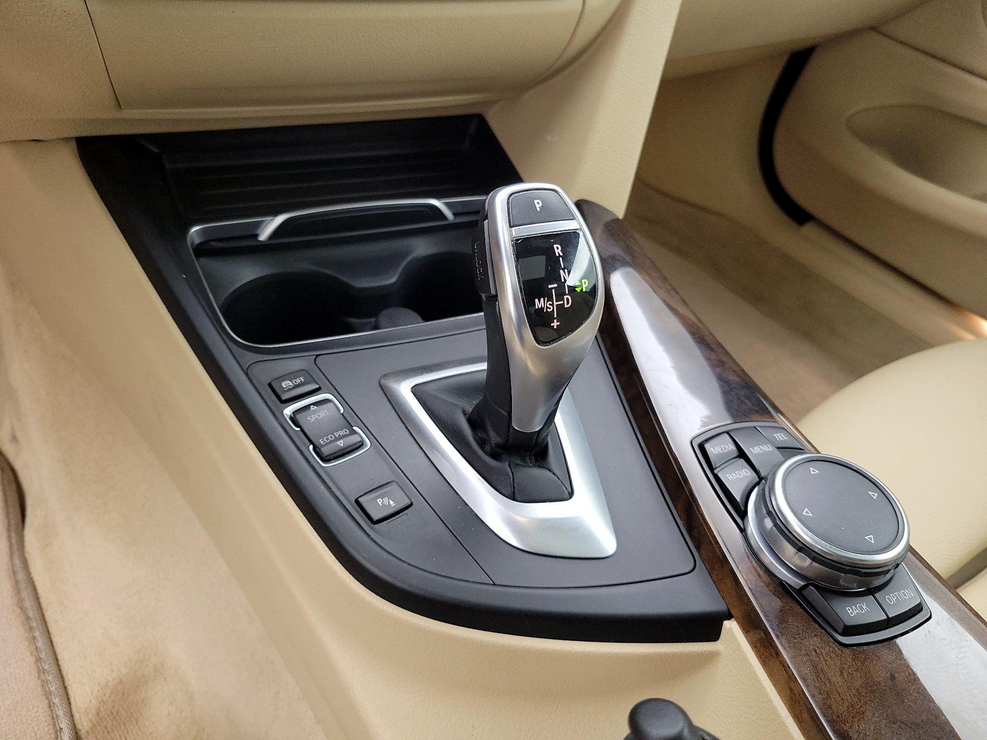 Thumbnail: 2016 BMW 4 Series - 18