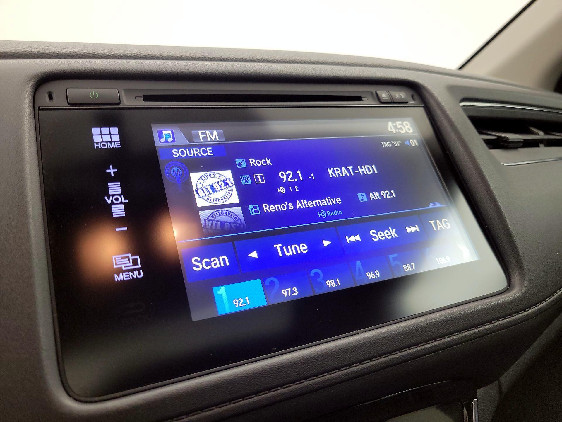 Thumbnail: 2016 Honda HR-V - 16