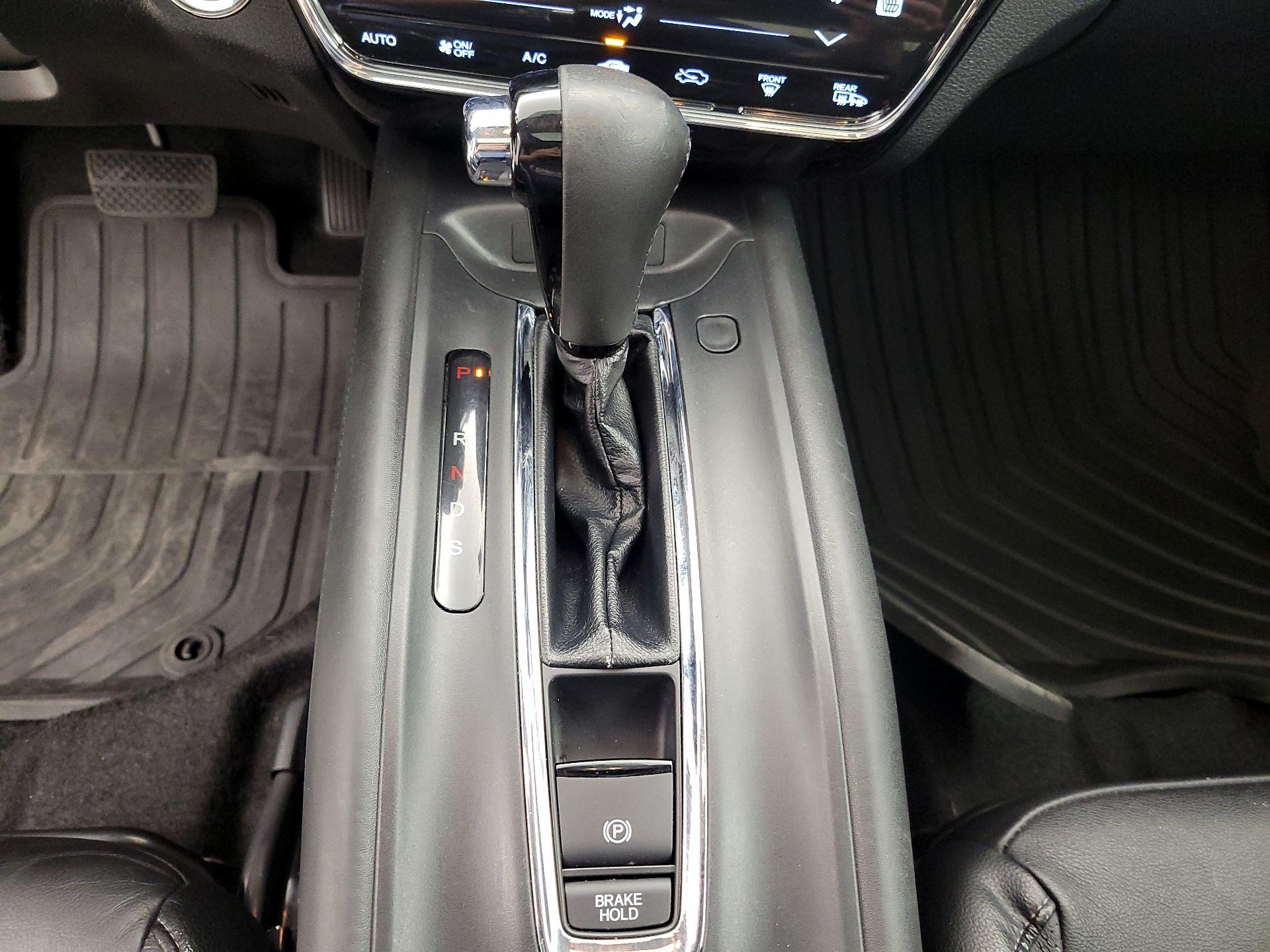 Thumbnail: 2016 Honda HR-V - 18