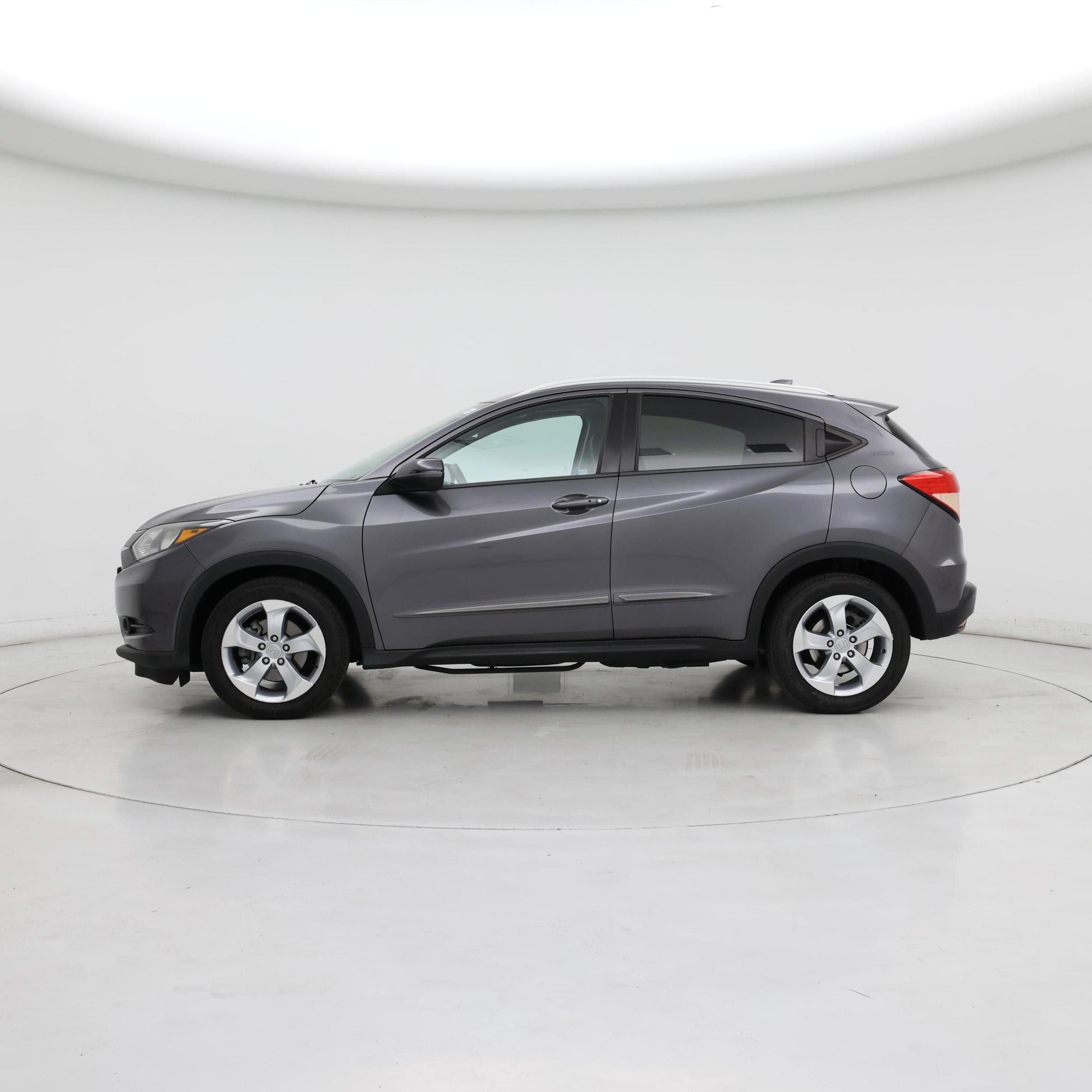 Thumbnail: 2016 Honda HR-V - 3