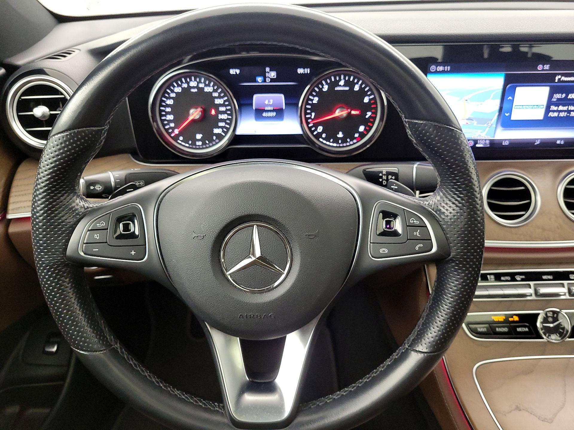 Thumbnail: 2018 Mercedes-Benz E-Class - 10