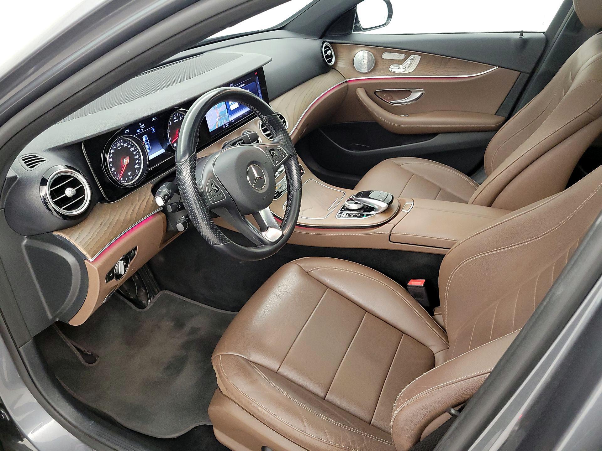 Thumbnail: 2018 Mercedes-Benz E-Class - 11