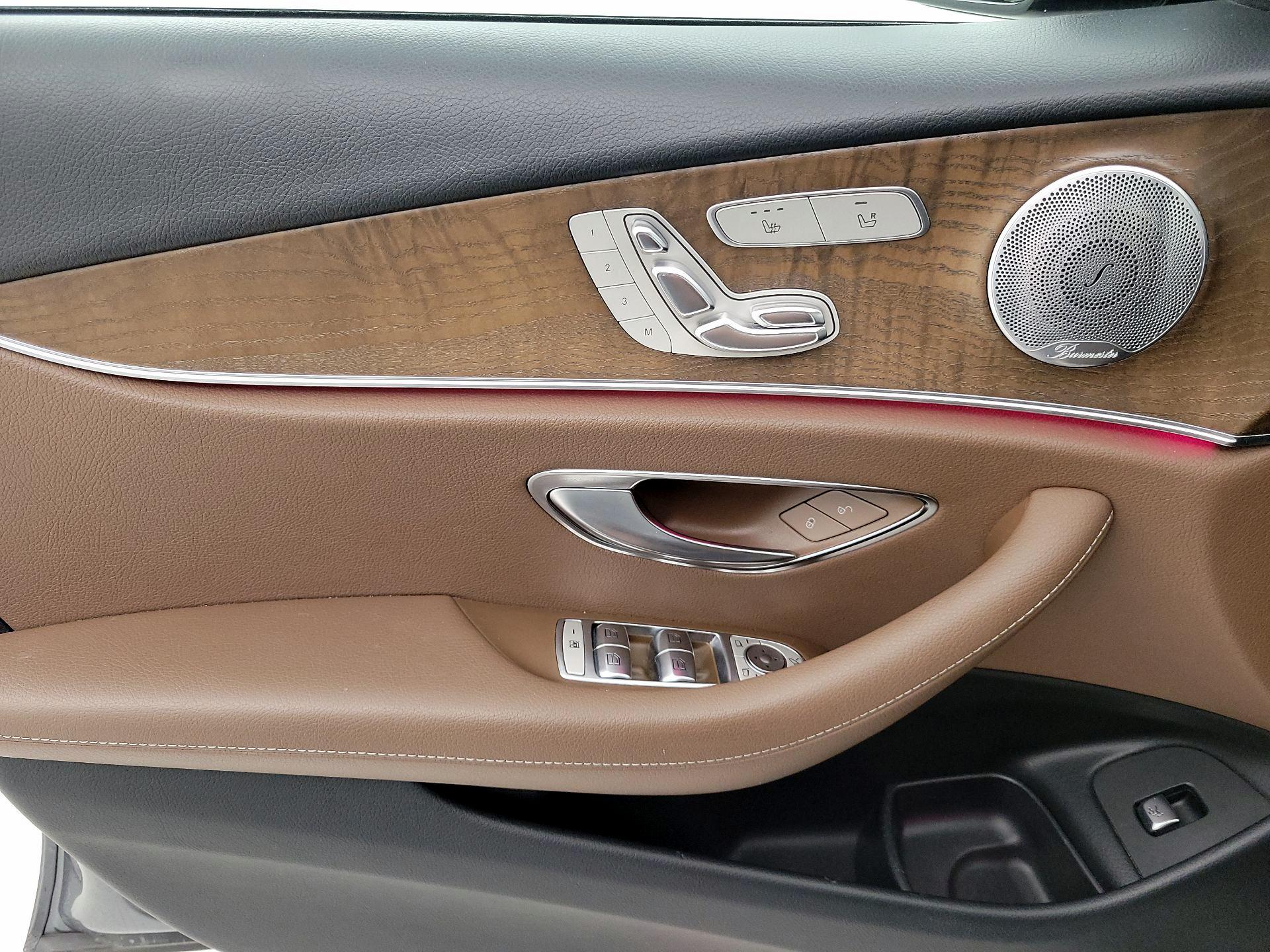Thumbnail: 2018 Mercedes-Benz E-Class - 12
