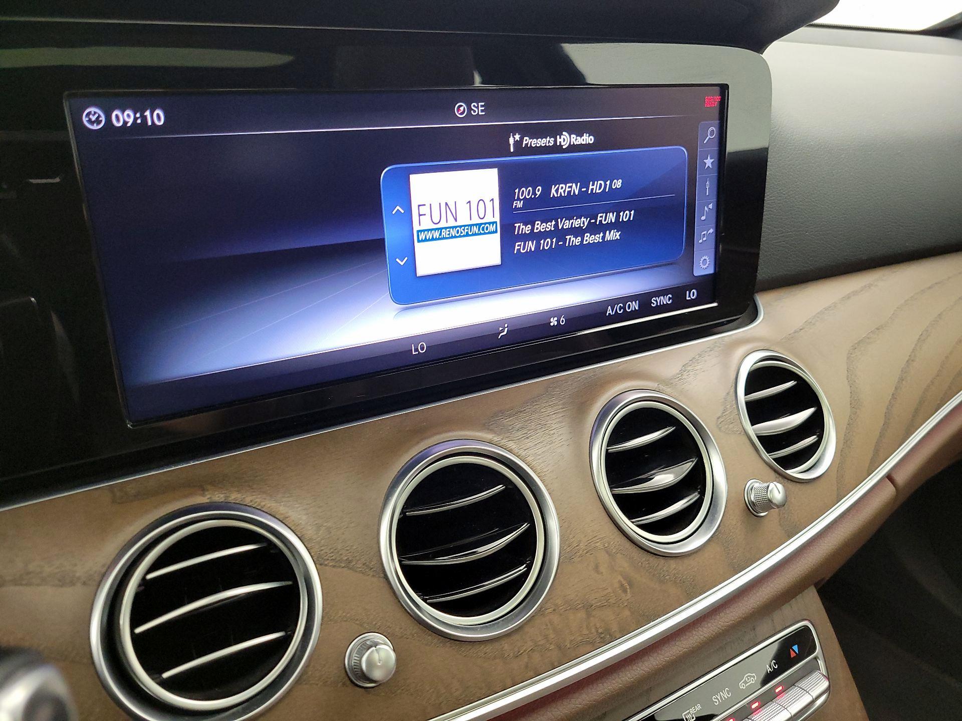 Thumbnail: 2018 Mercedes-Benz E-Class - 16