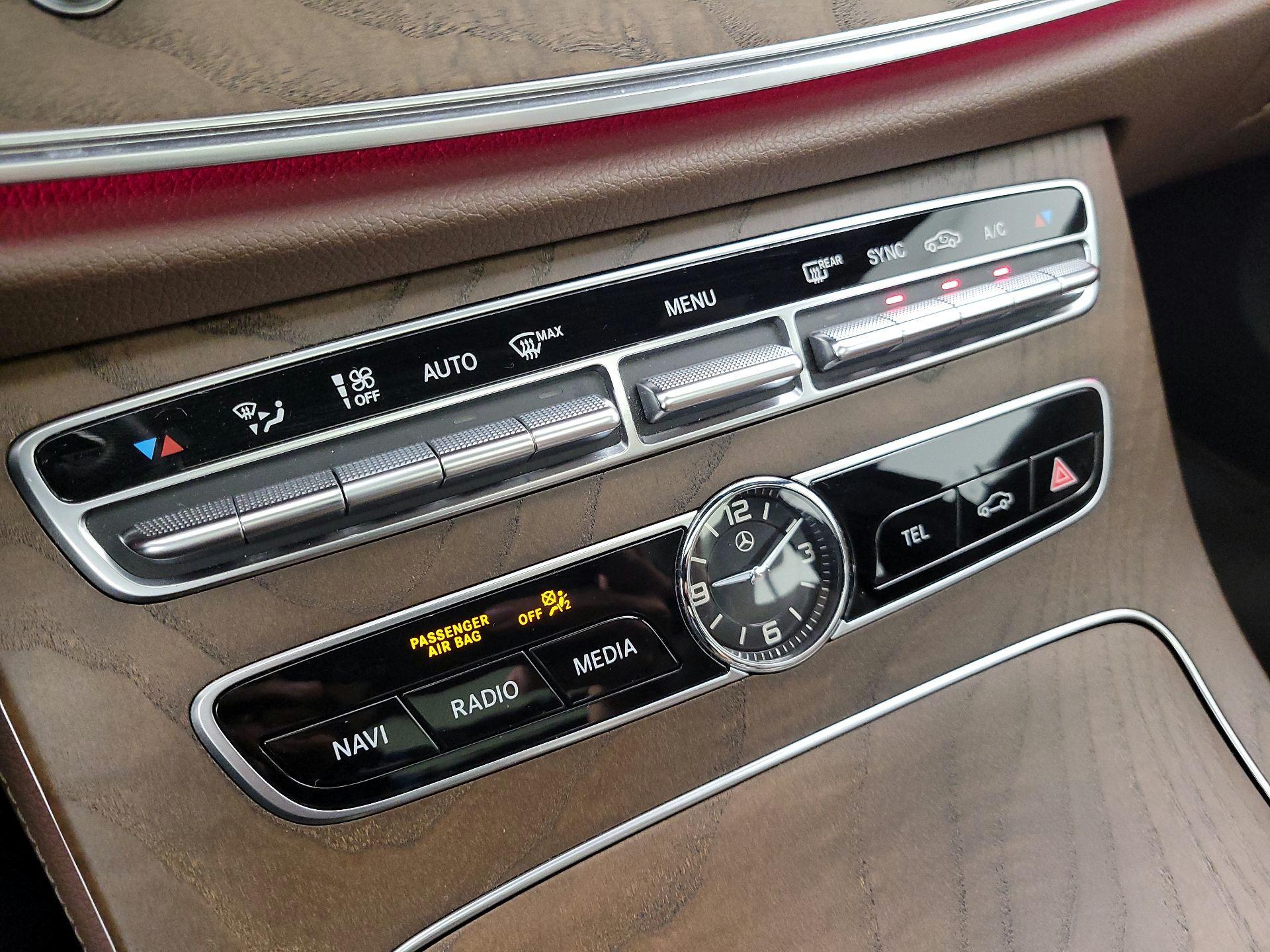 Thumbnail: 2018 Mercedes-Benz E-Class - 17