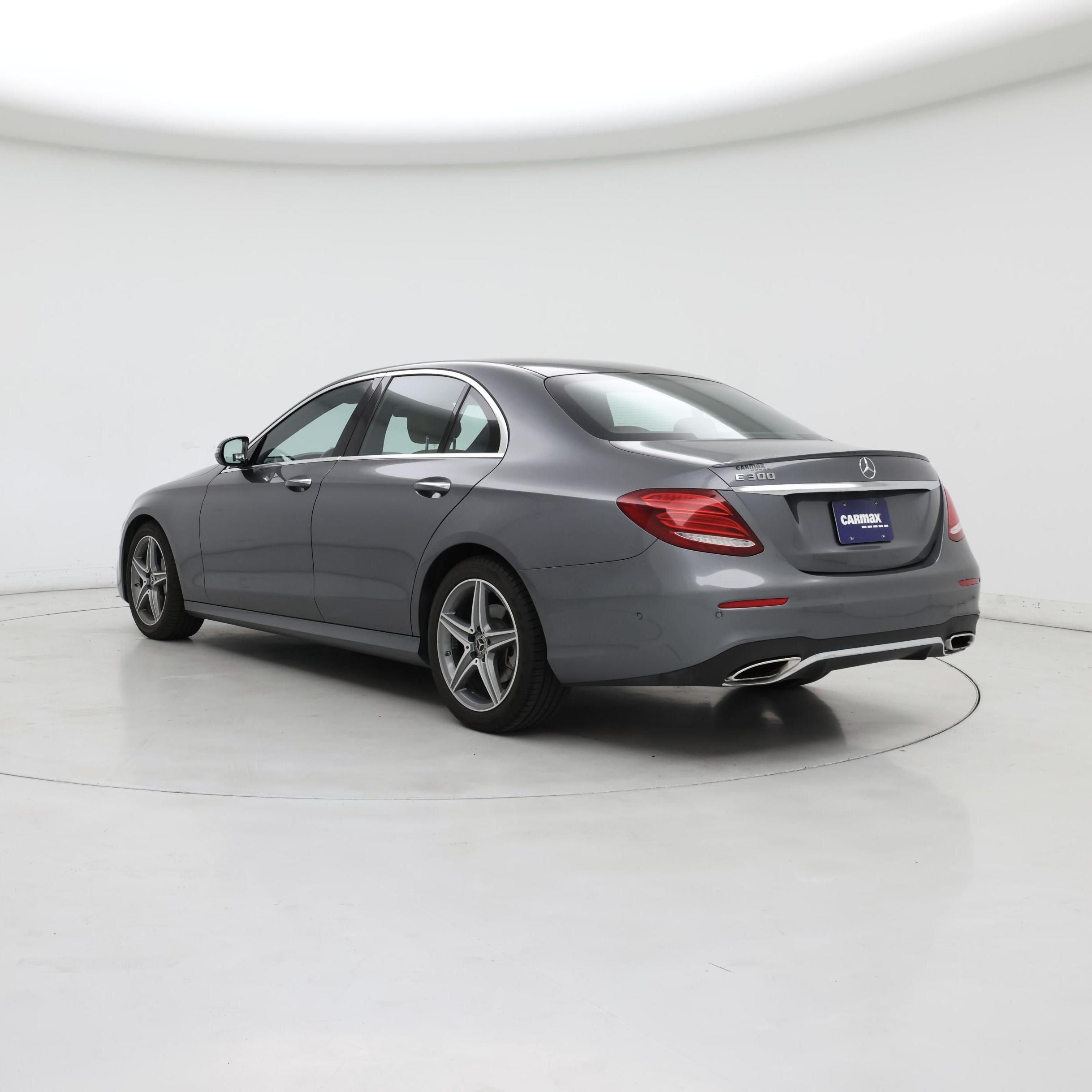 Thumbnail: 2018 Mercedes-Benz E-Class - 2