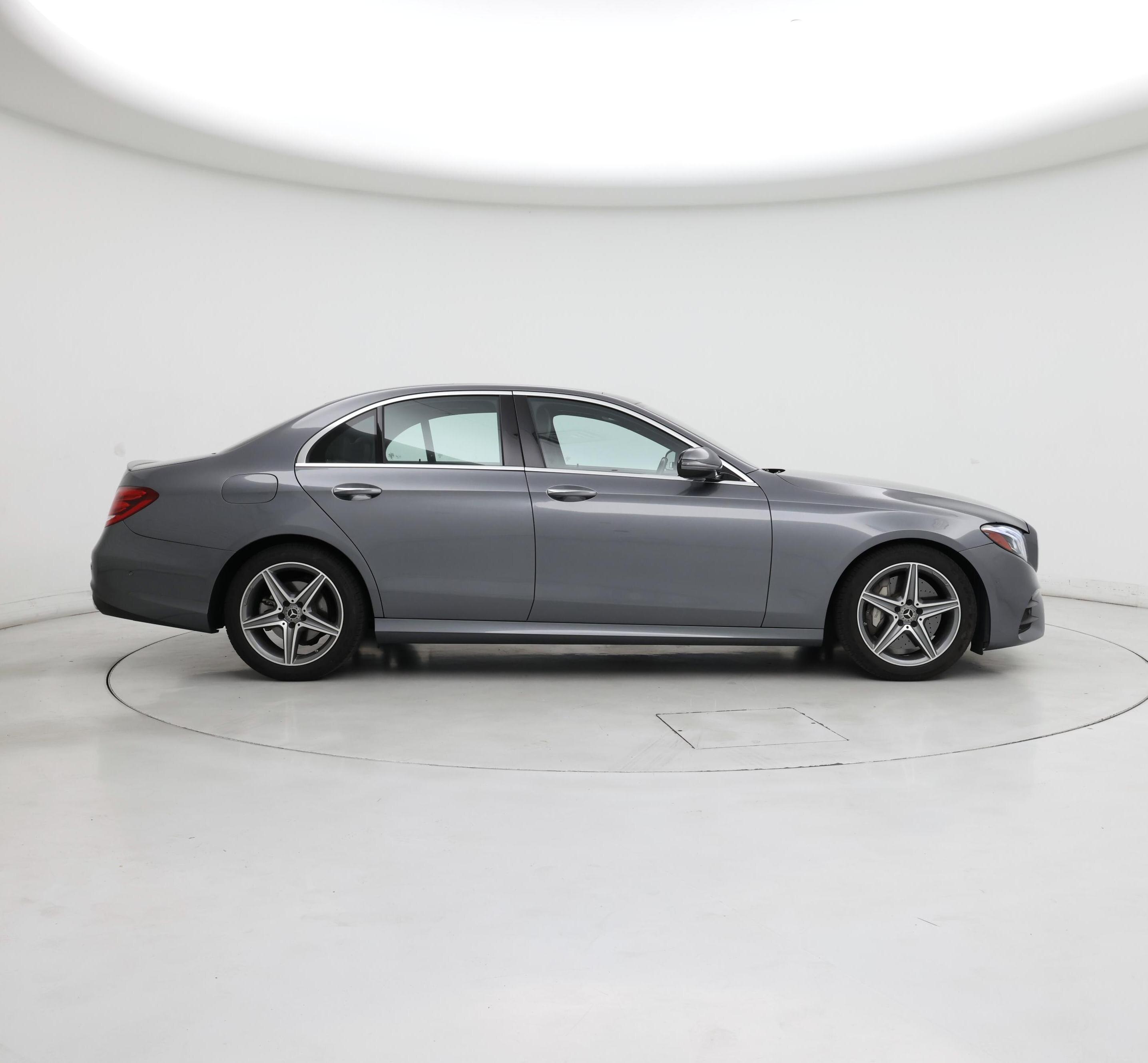 Thumbnail: 2018 Mercedes-Benz E-Class - 7