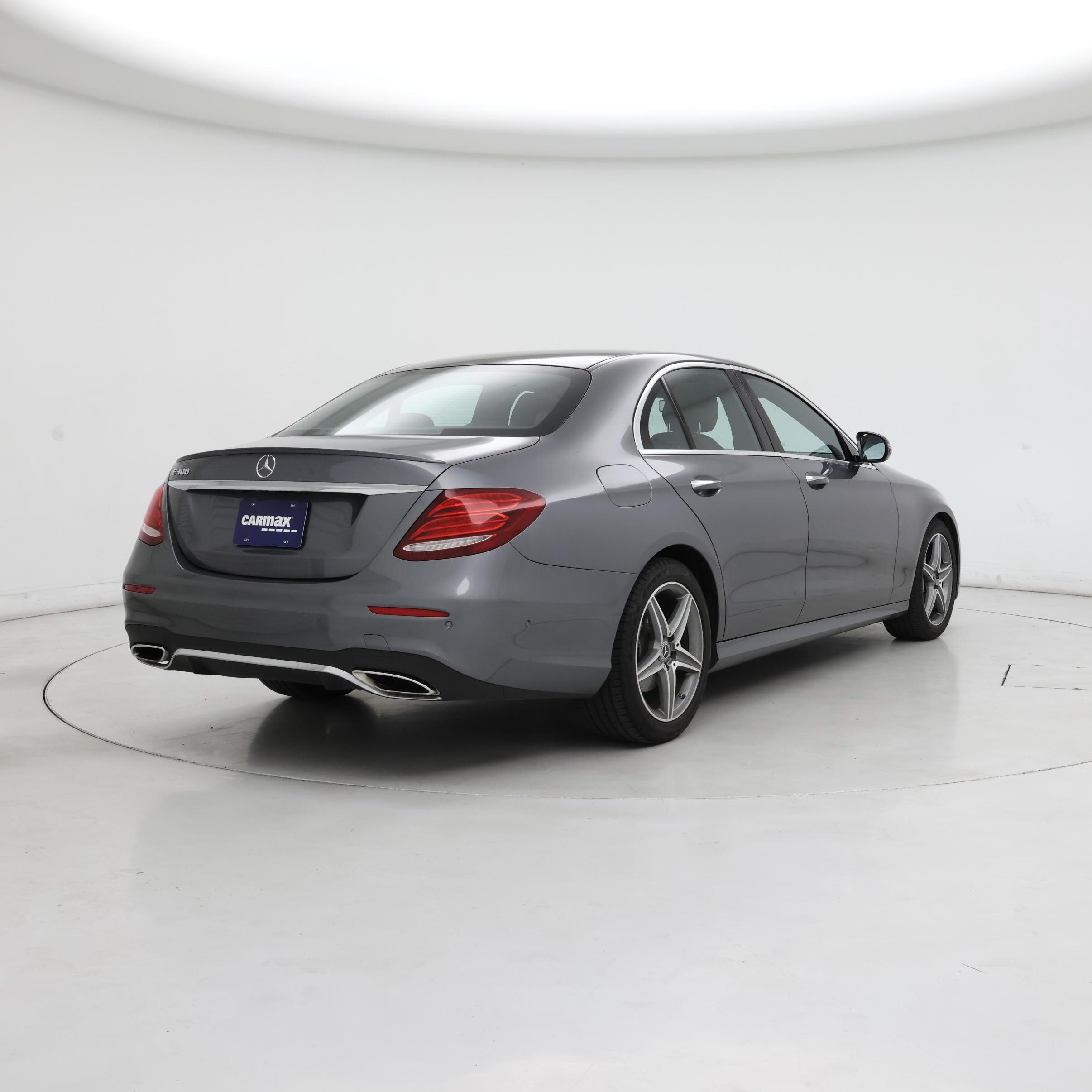 Thumbnail: 2018 Mercedes-Benz E-Class - 8