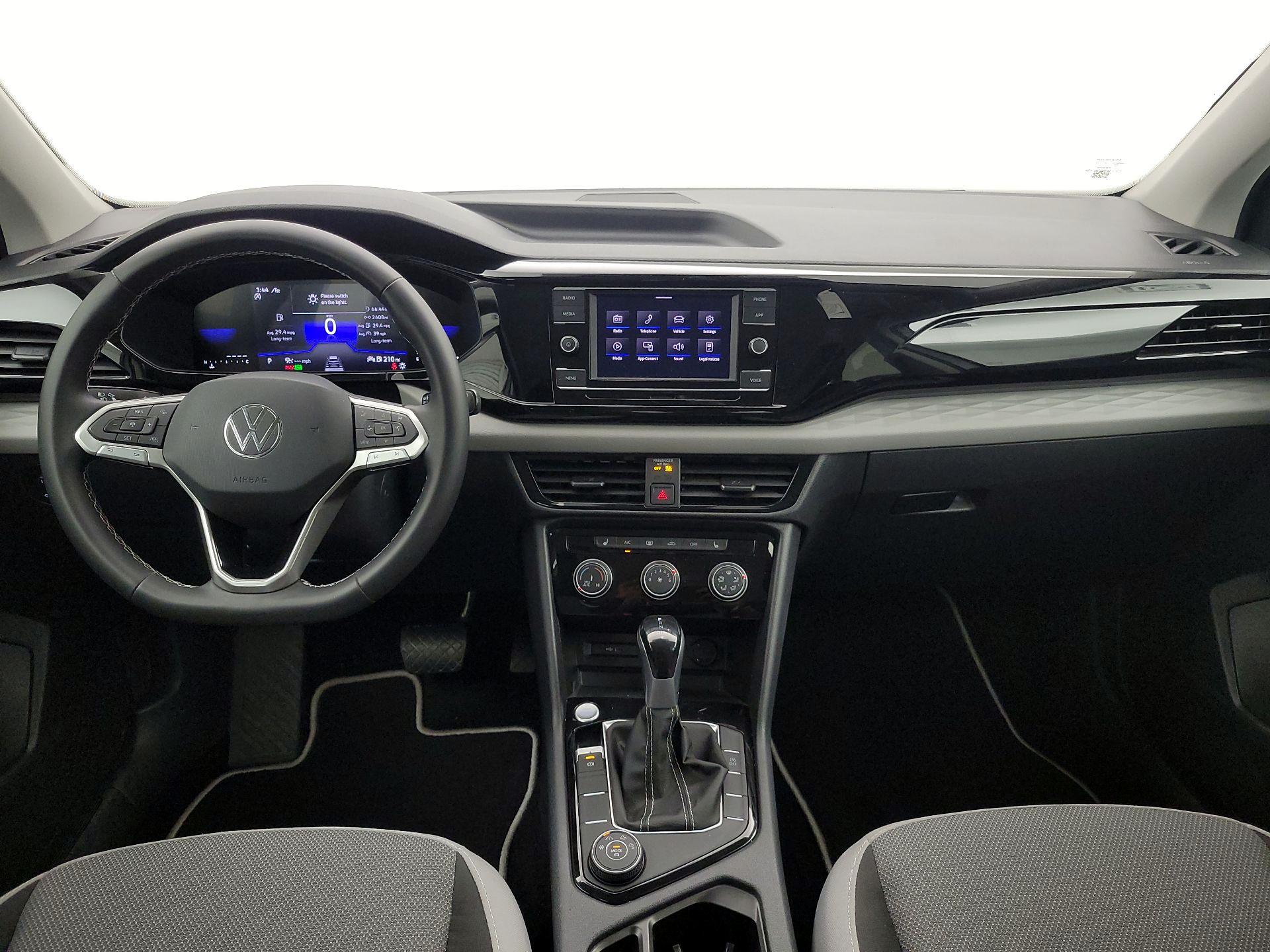 Thumbnail: 2023 Volkswagen Taos - 9