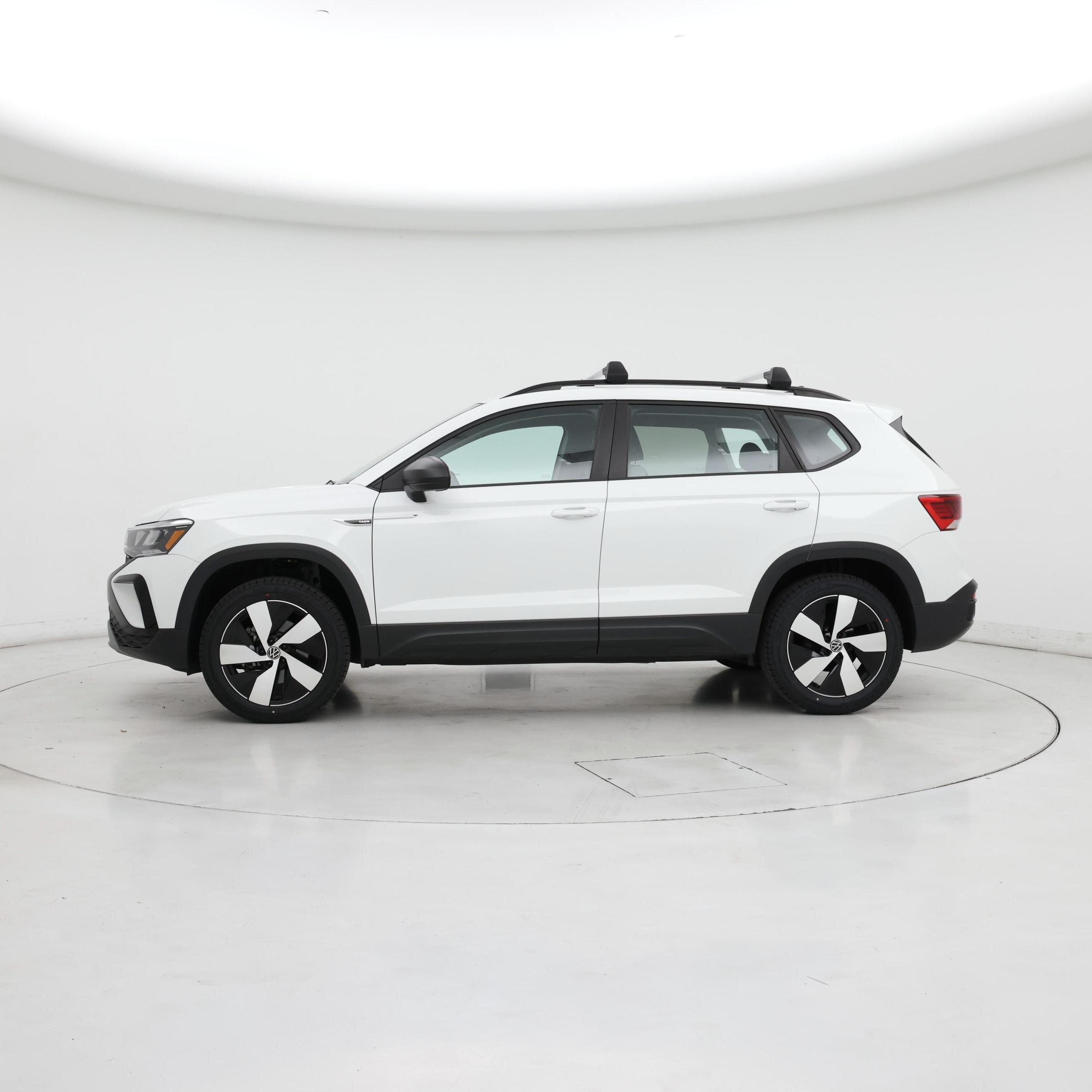 Thumbnail: 2023 Volkswagen Taos - 3