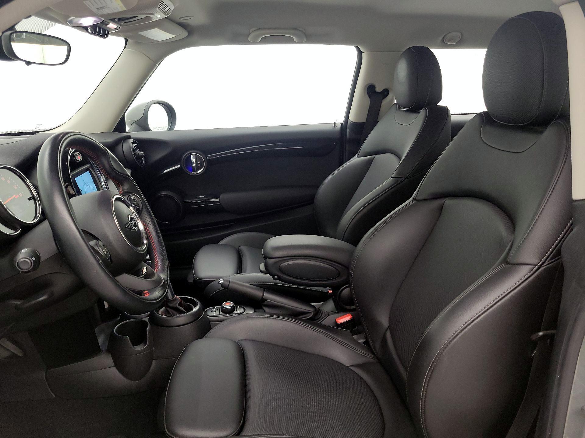 Thumbnail: 2019 MINI Cooper Hardtop - 11