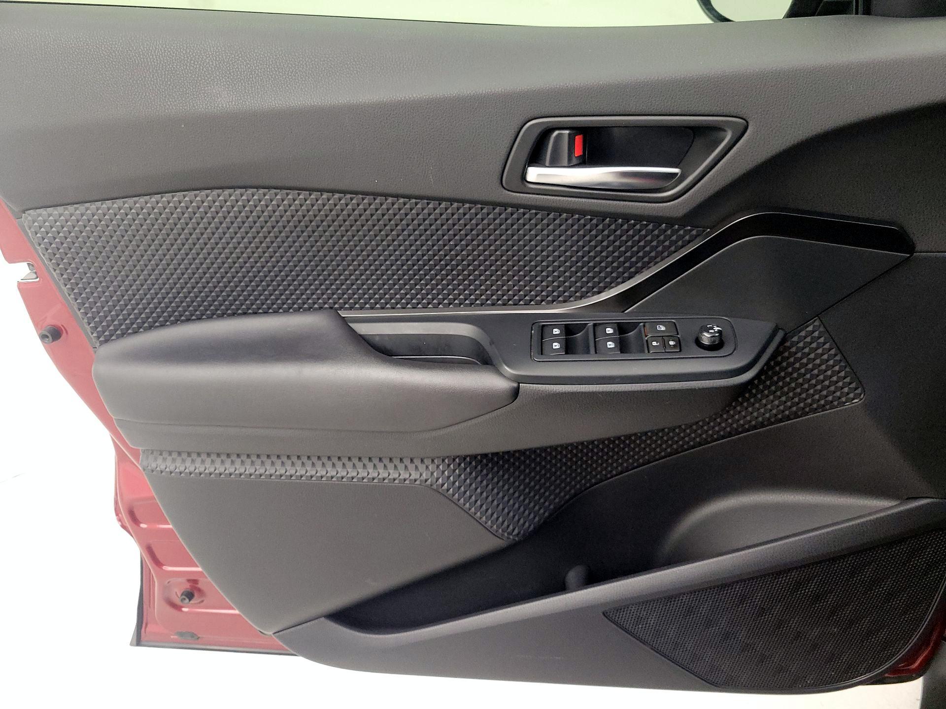 Thumbnail: 2019 Toyota C-HR - 12